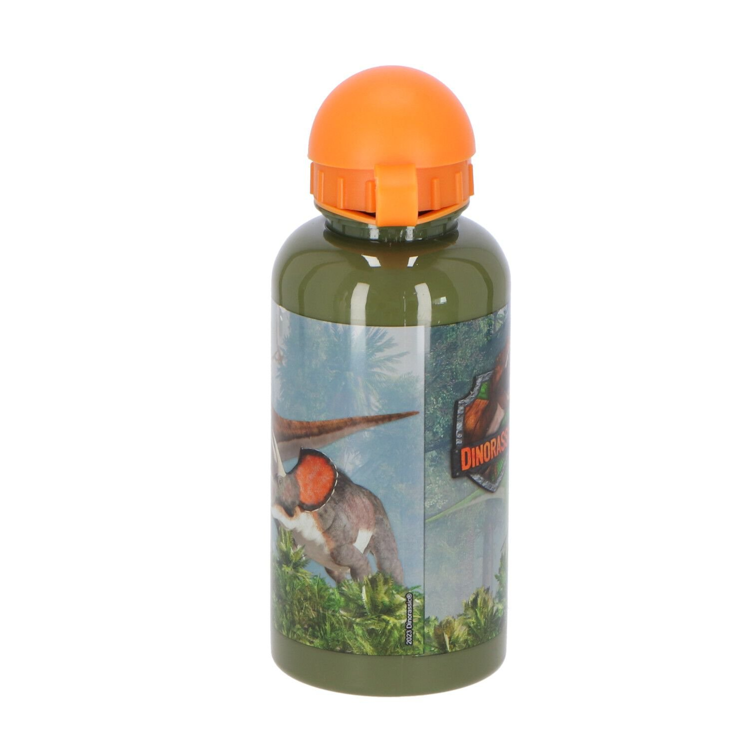 Eine grüne Wasserflasche mit Dinosaurier-Design und orangem Deckel, auf hellem Hintergrund.
