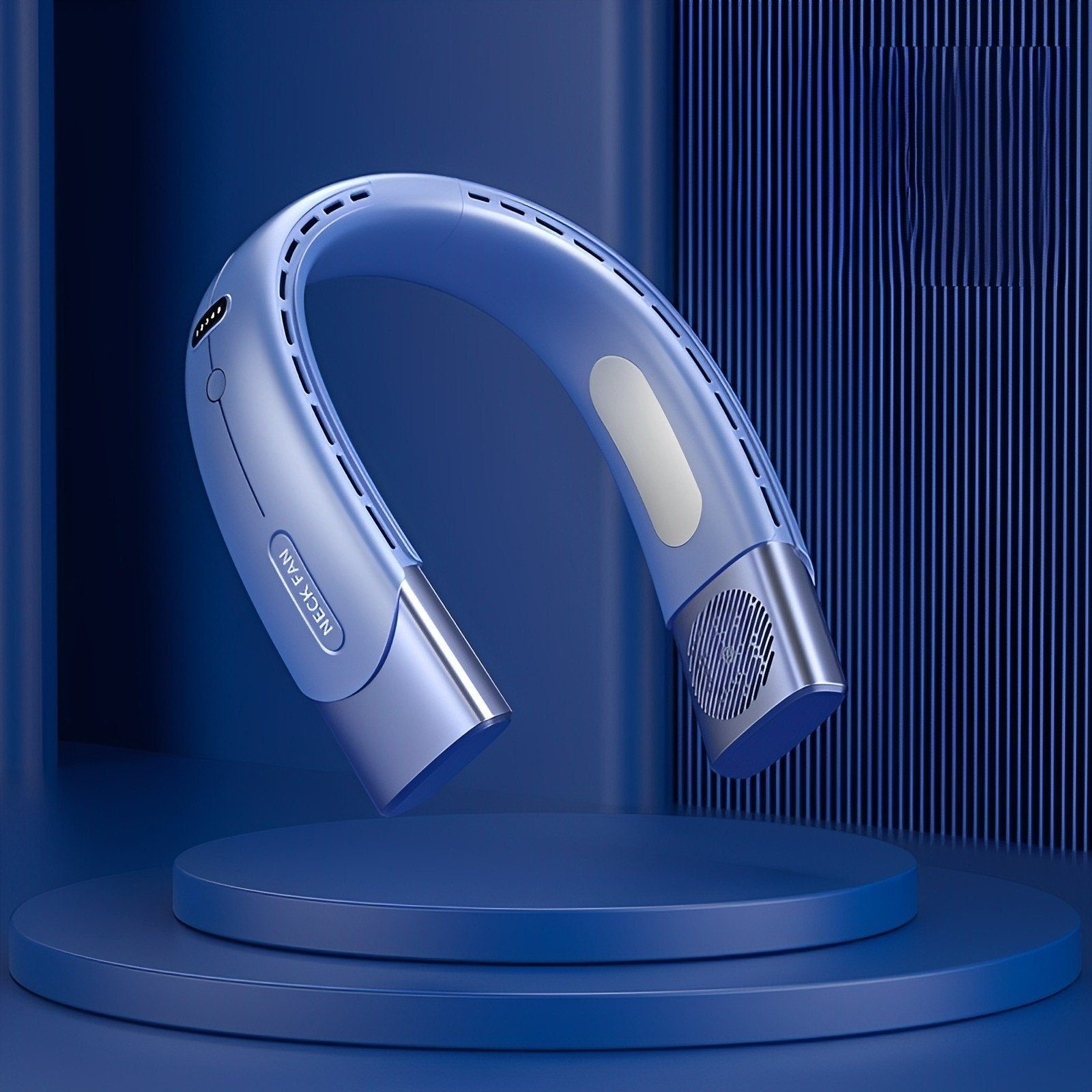 Nackenventilator auf blauer Plattform, mit blauem Hintergrund.