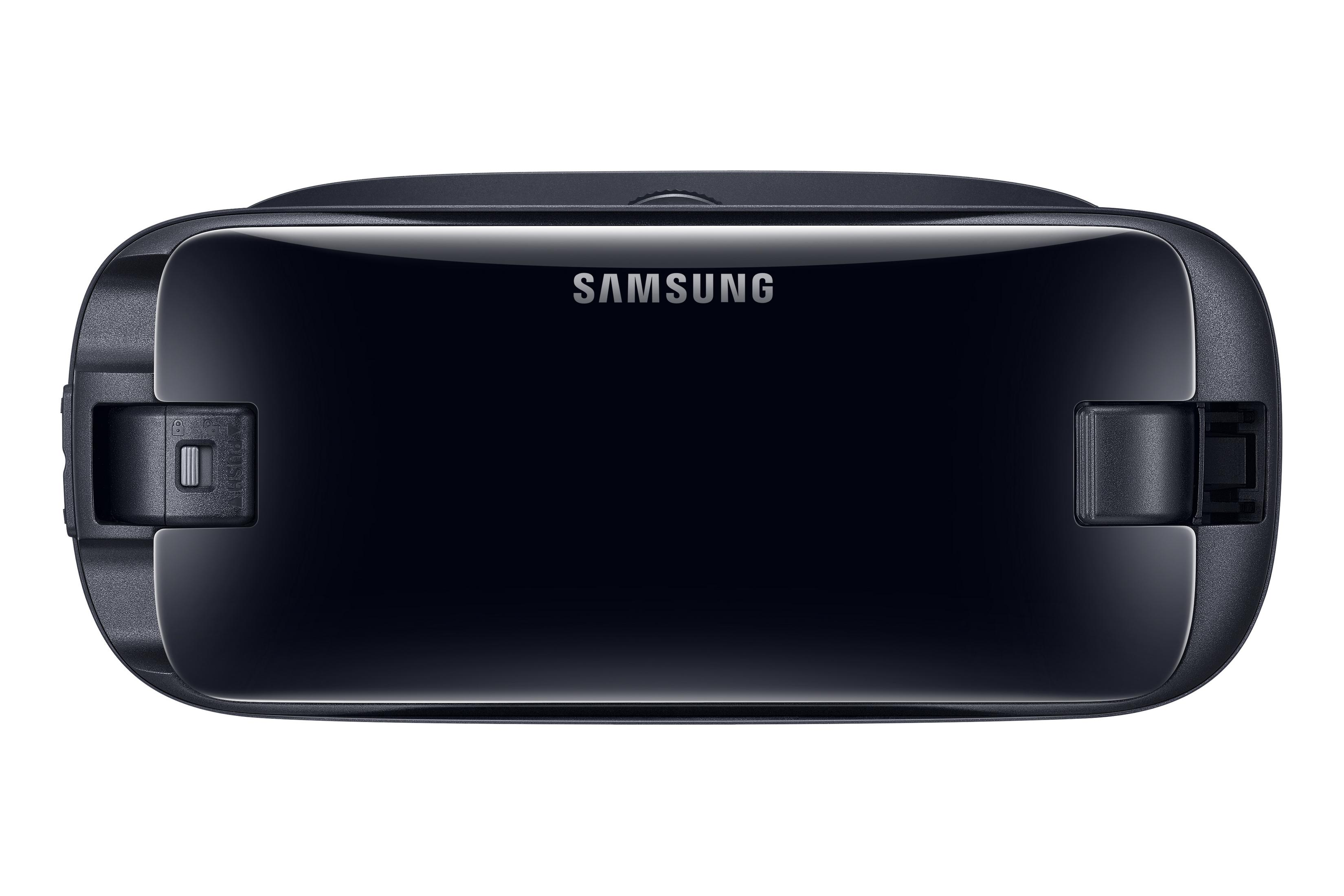Schwarzes Samsung VR-Headset auf weißem Hintergrund.