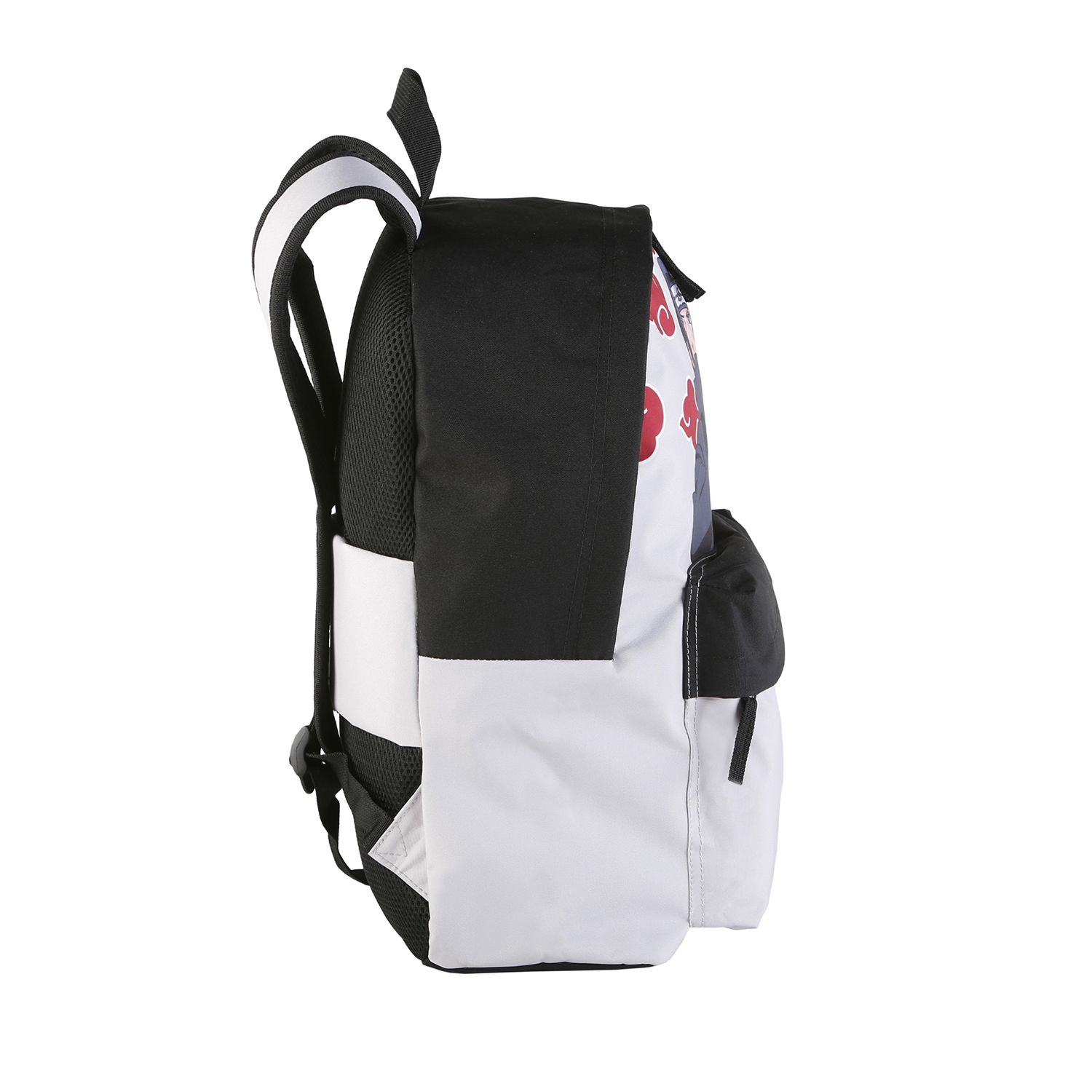 Una mochila en blanco y negro. Tiene rayas blancas en las correas y el bolsillo lateral.