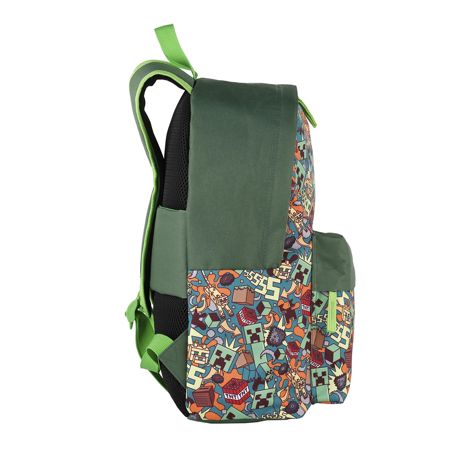 Una mochila verde con un patrón de Minecraft en su lado. Tiene una correa verde y un bolsillo lateral.