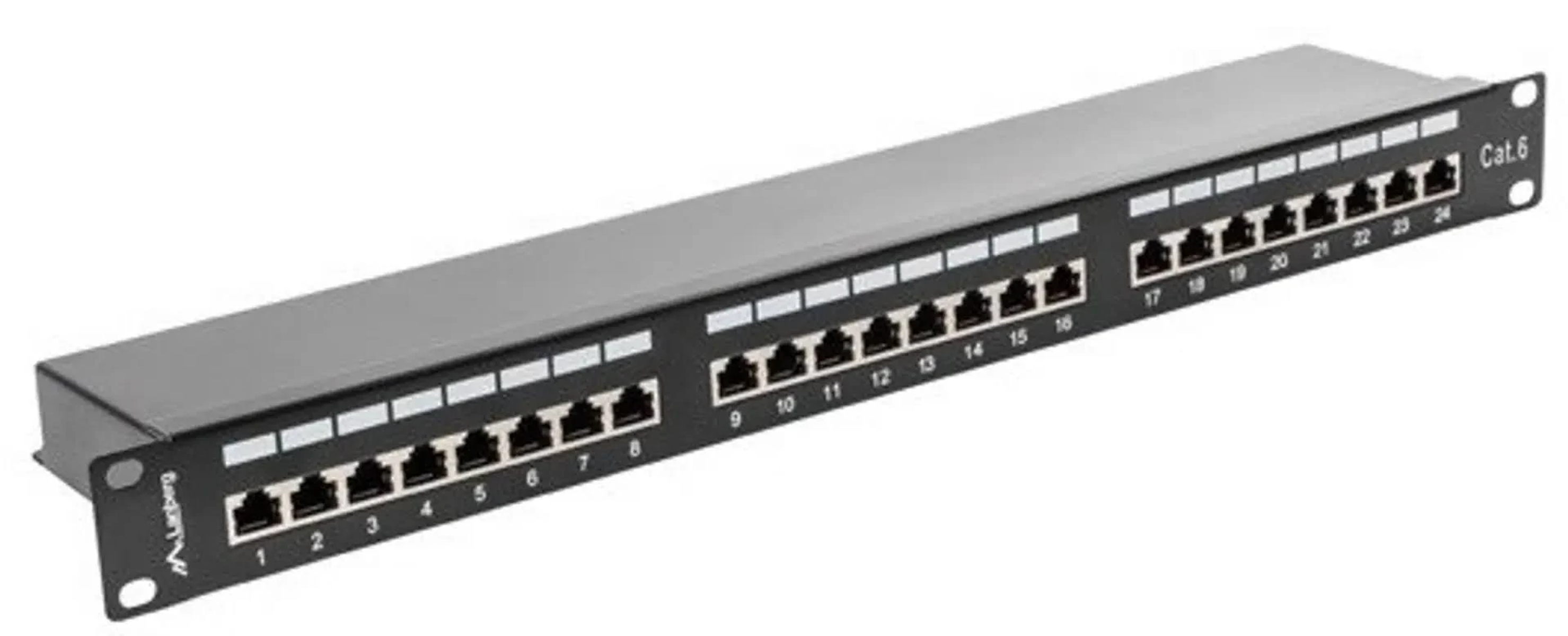 Czarny panel krosowy z 24 portami, oznaczony. Białe tło.