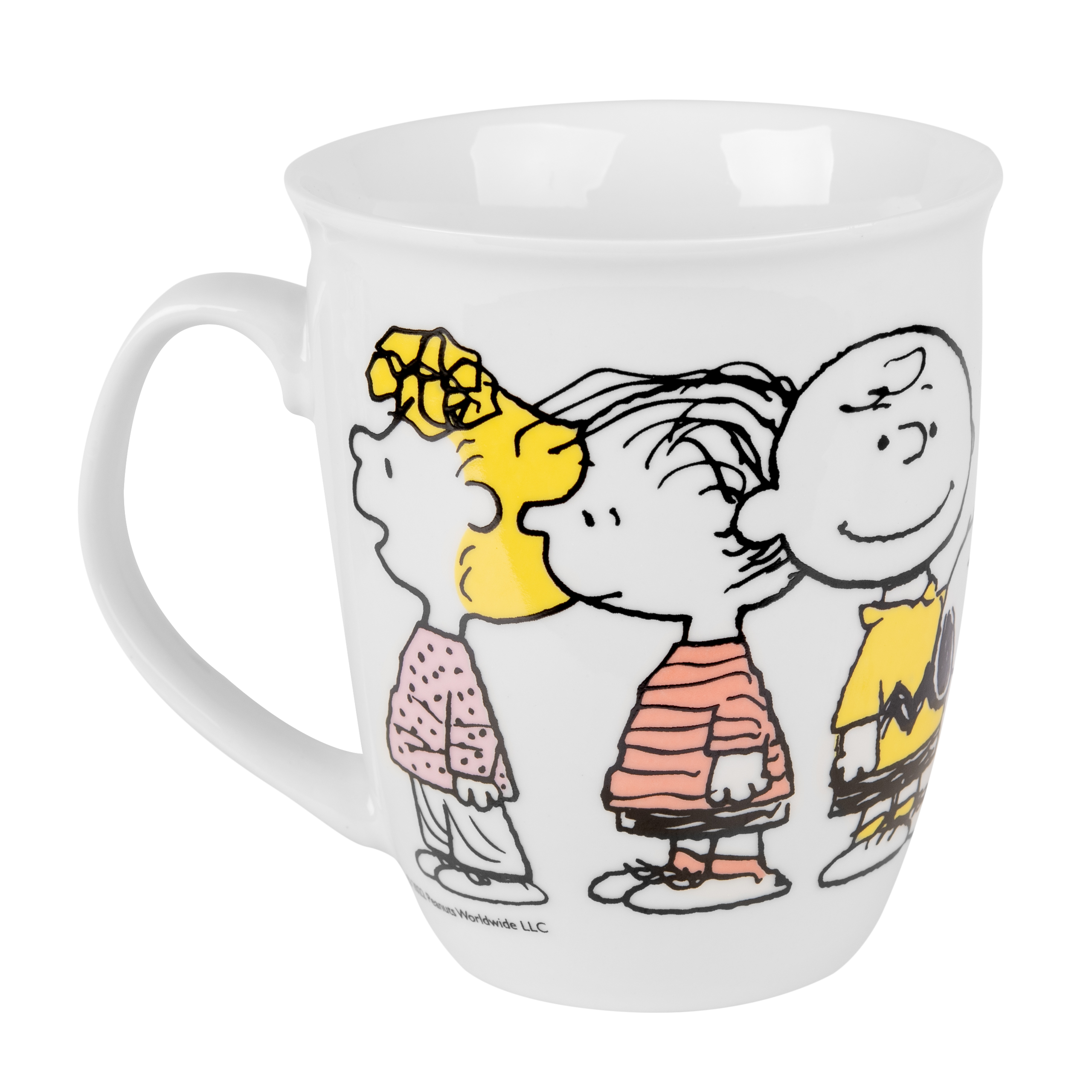 Weiße Tasse mit Peanuts-Figuren. Charlie Brown, Lucy und eine andere Figur küssen sich.