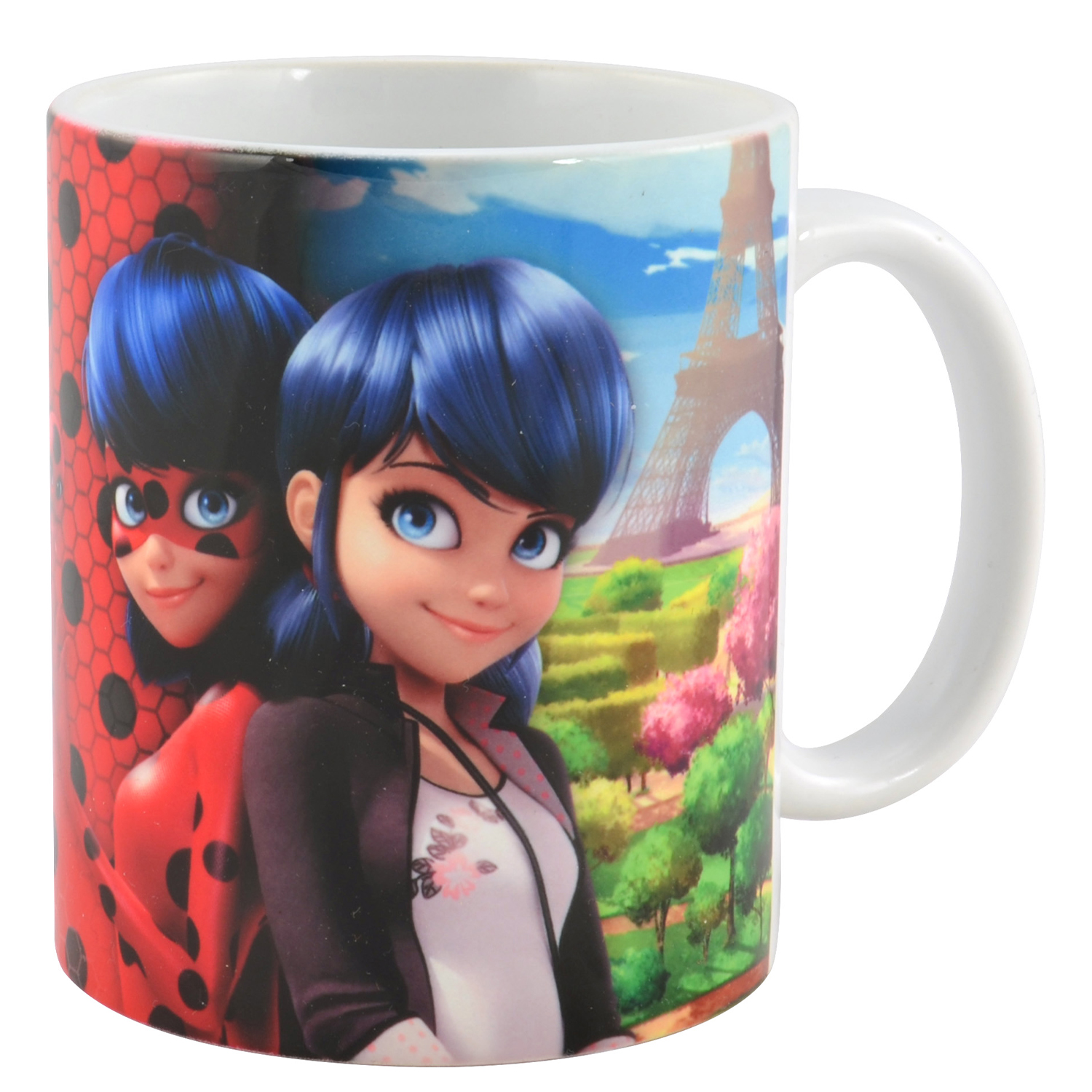 Ein weißer Becher zeigt Miraculous Ladybug und ihre geheime Identität vor dem Eiffelturm.