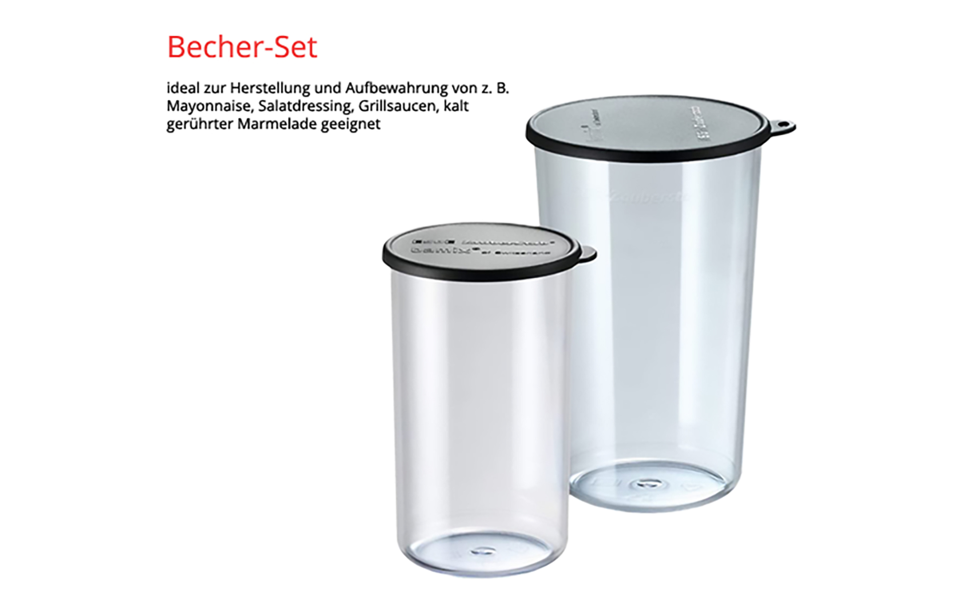 Zwei transparente Plastikbecher mit Deckel auf weißem Hintergrund. Text in der oberen linken Ecke.
