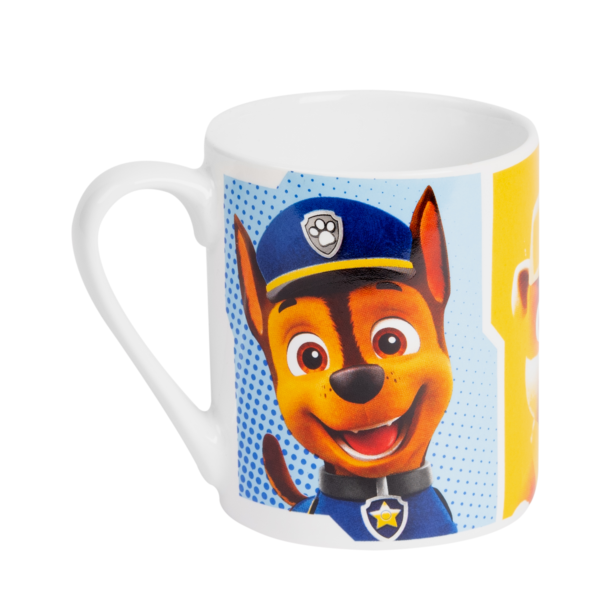 Eine weiße Tasse mit einem Paw Patrol Charakter darauf. Der Charakter ist ein Hund mit Hut.