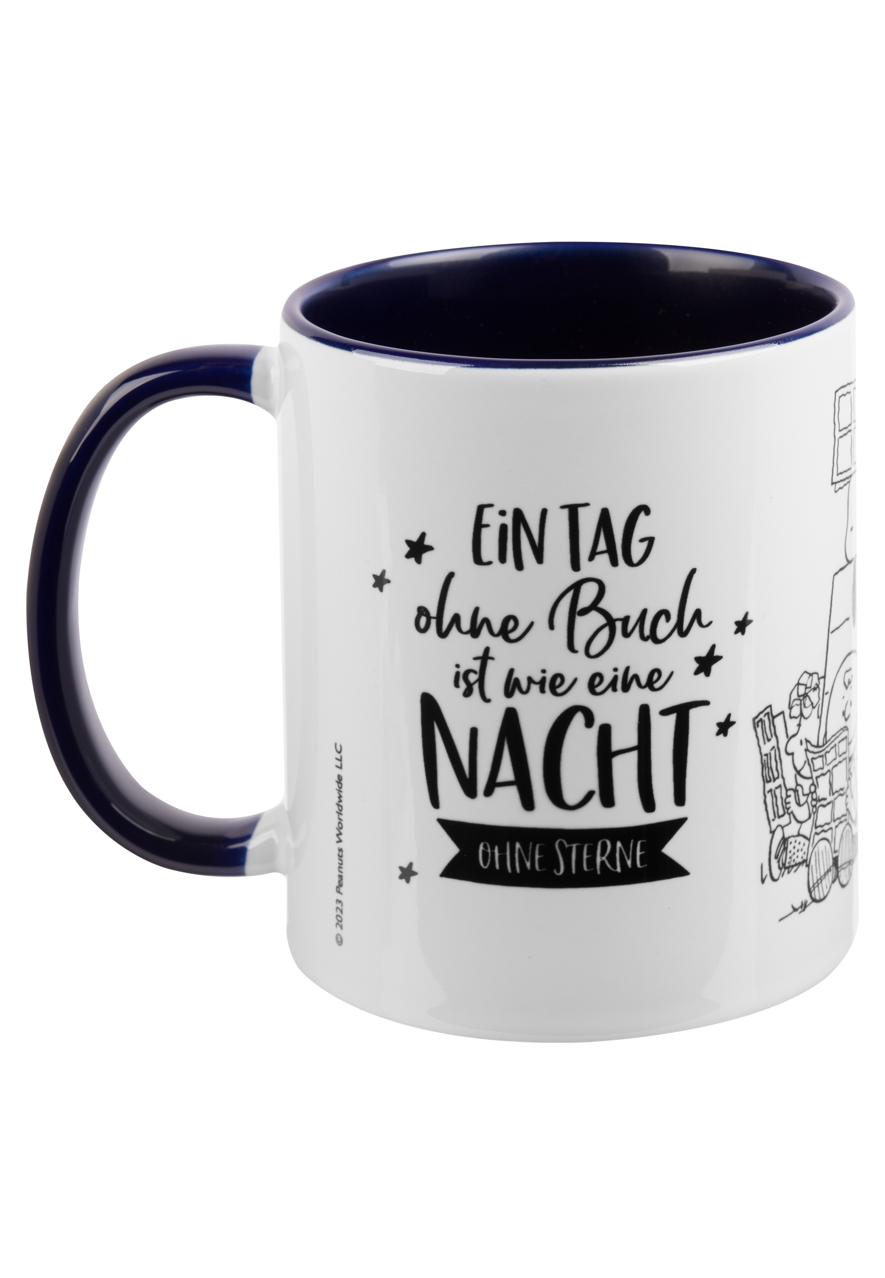 Eine weiße Tasse mit dunkelblauem Griff und Rand, mit Text und Peanuts-Figuren.