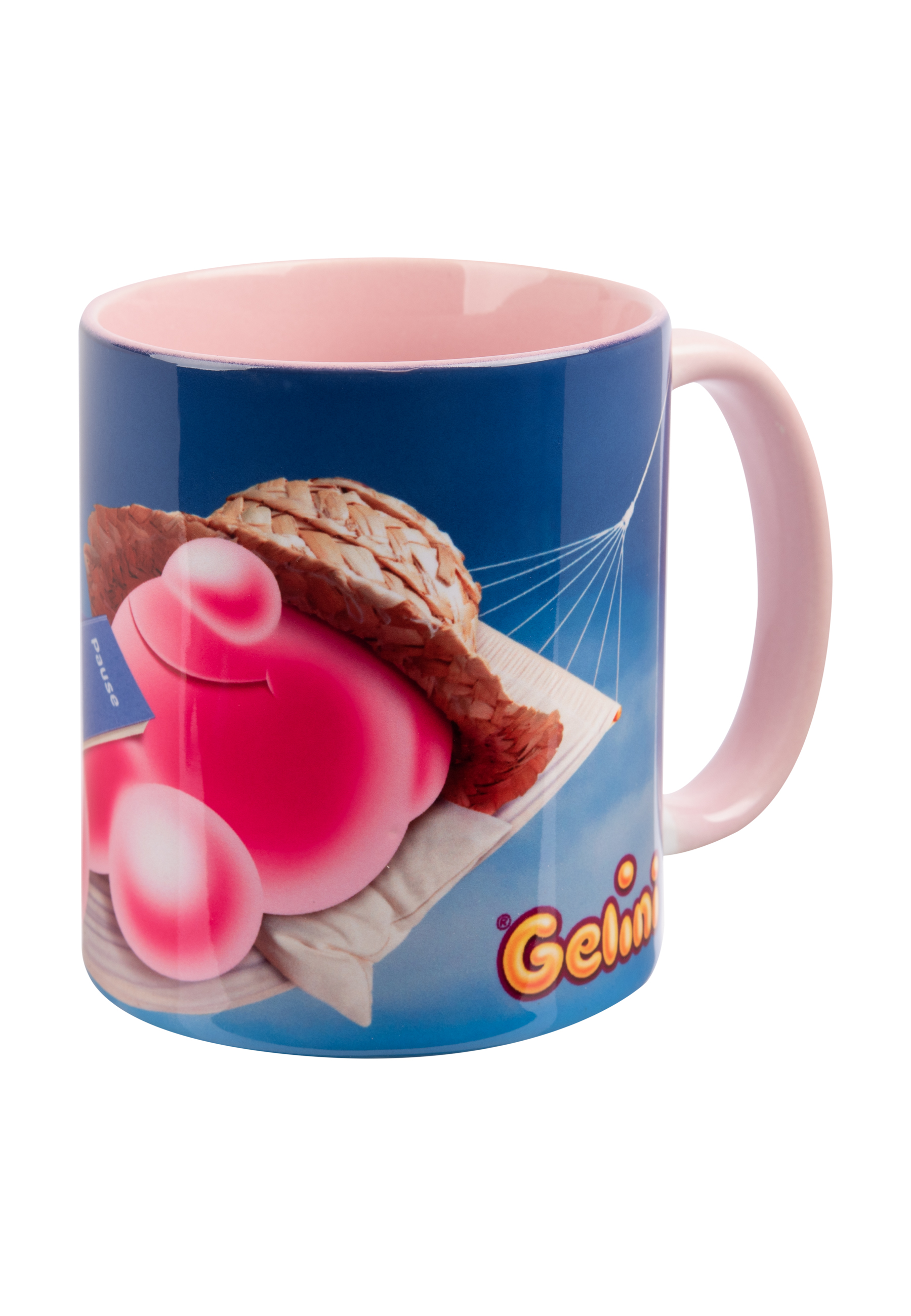 Eine Tasse mit rosa Innenraum, mit einer Cartoon-Kirby-Figur auf einer Wolke.