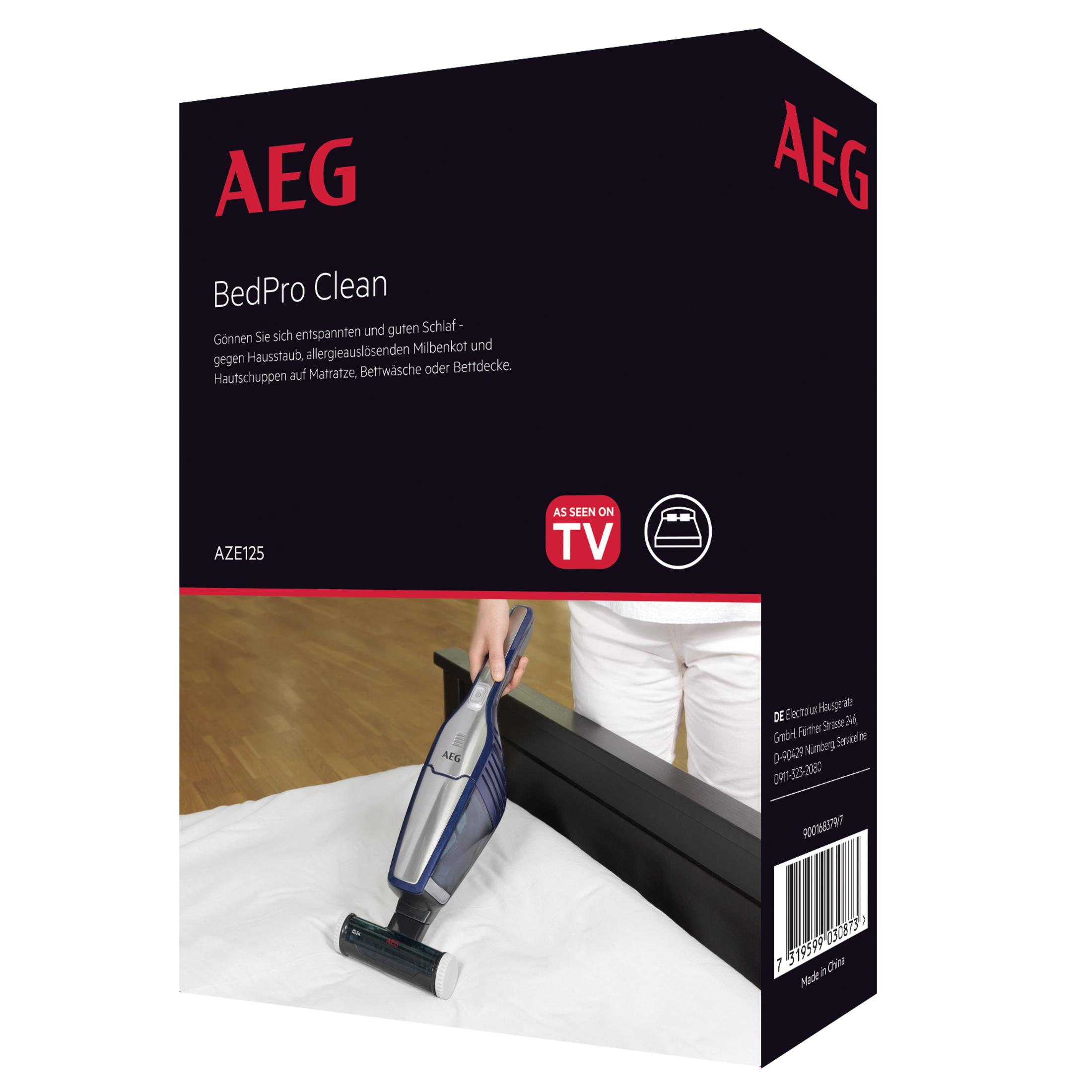 Una caja con el producto AEG BedPro Clean. La caja muestra el producto y una persona limpiando una cama. El fondo es blanco.