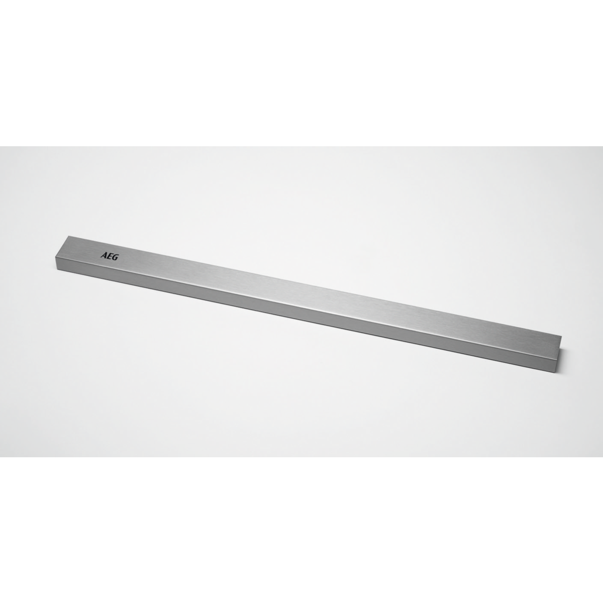 Srebrny metalowy pręt z logo 'AEG' na białym tle.