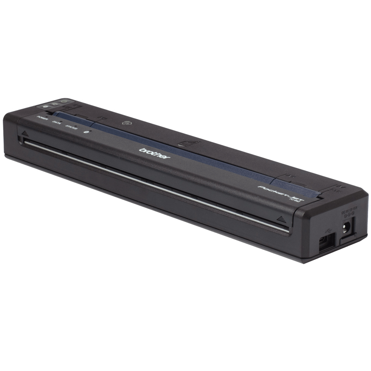 Impresora Brother PocketJet negra, forma rectangular con detalles azules, vista en ángulo sobre fondo blanco.