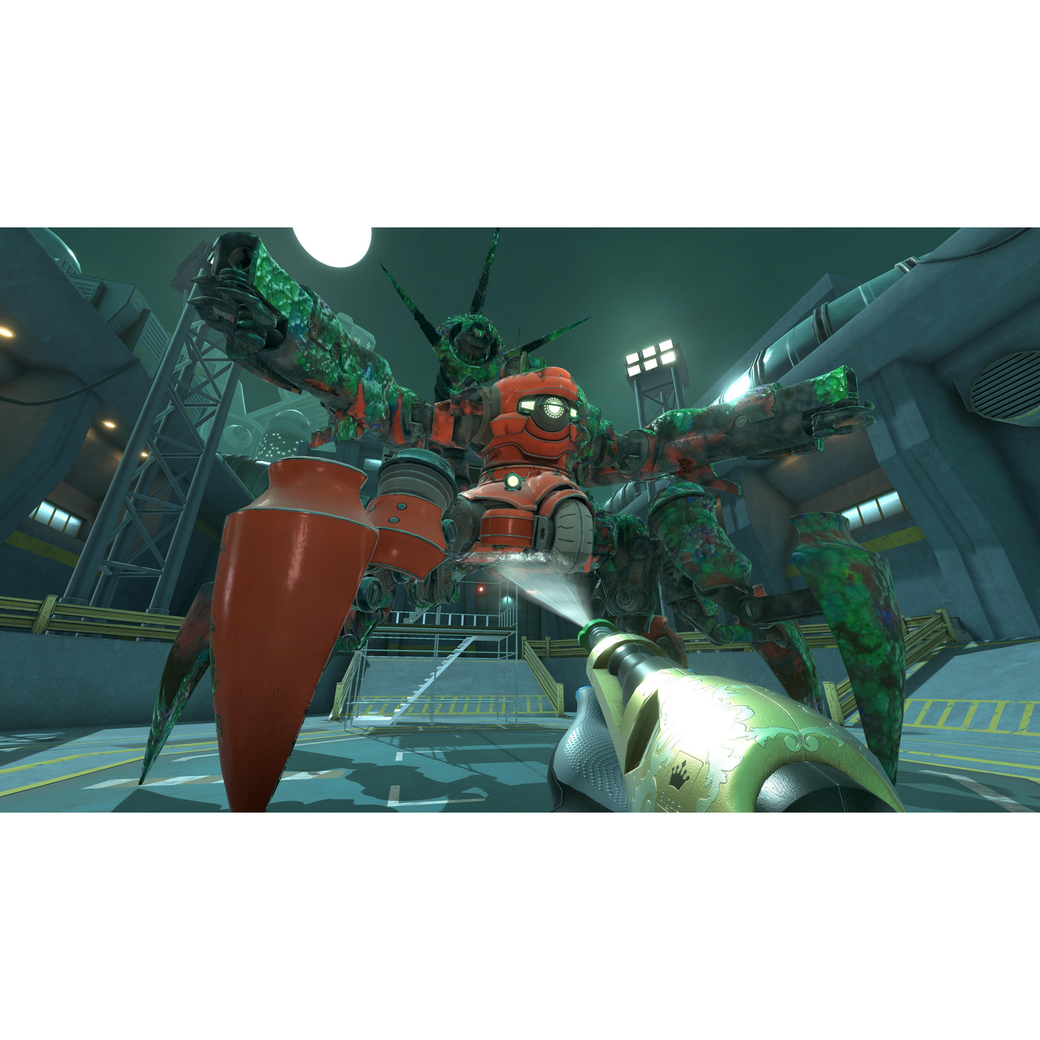 Gracz celuje pistoletem na wodę w gigantycznego robota pająka w kolorach zieleni i pomarańczy.