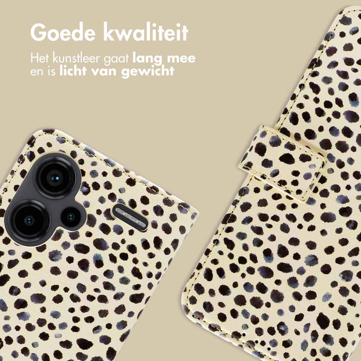Close-up van een telefoonhoesje met dalmatiërvlekken. Toont open telefoonhoesje met telefoon erin.