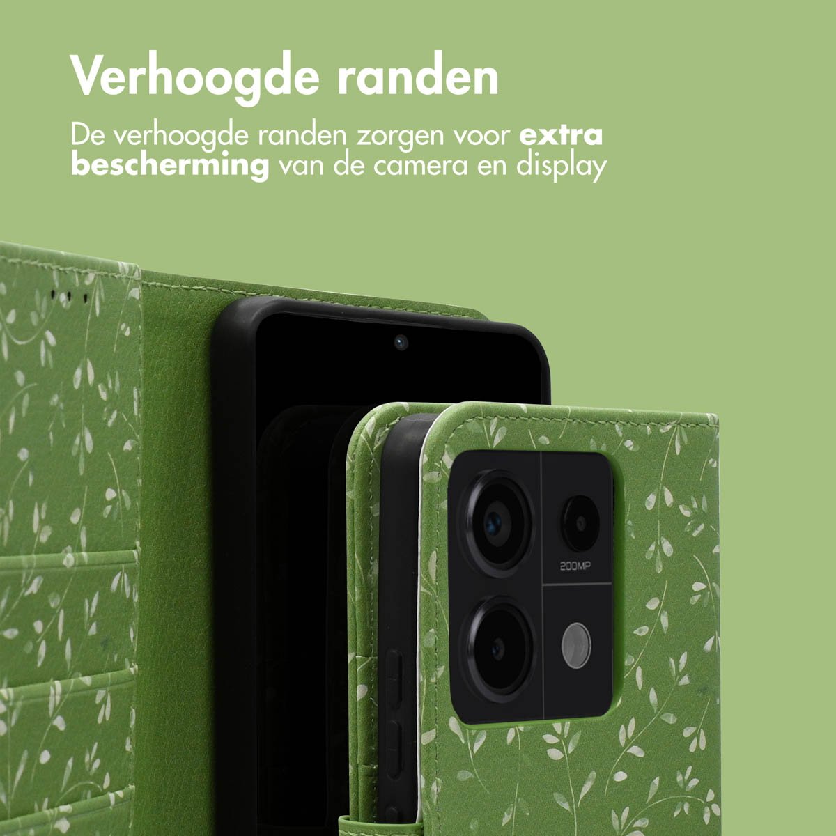 Groene telefoonhoes met witte bladerpatronen. De telefoon is ingevoegd, met verhoogde randen voor camera en schermbescherming.