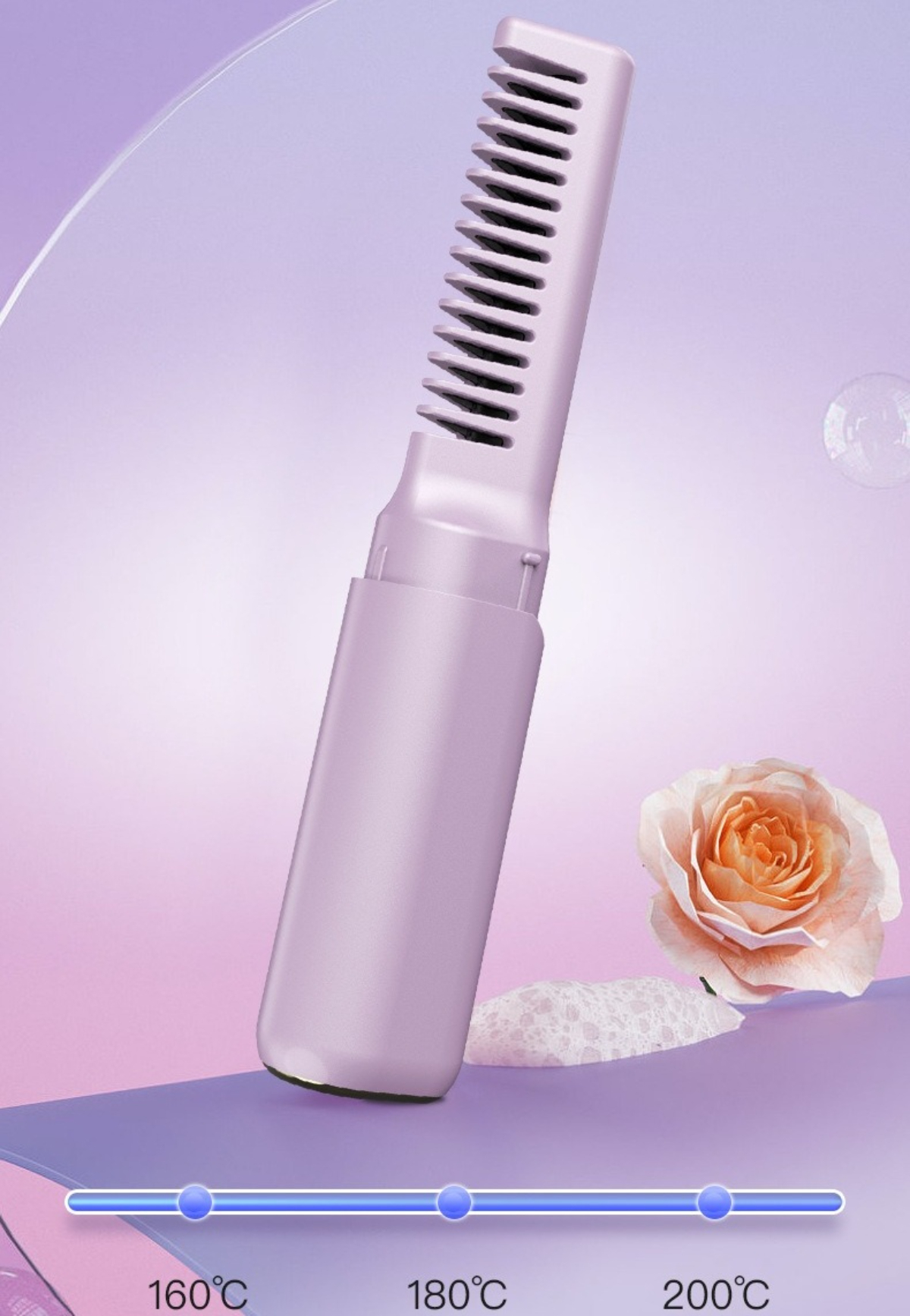 Ein lila Haarglätter. Eine Rose und Temperatureinstellungen sind im Hintergrund.