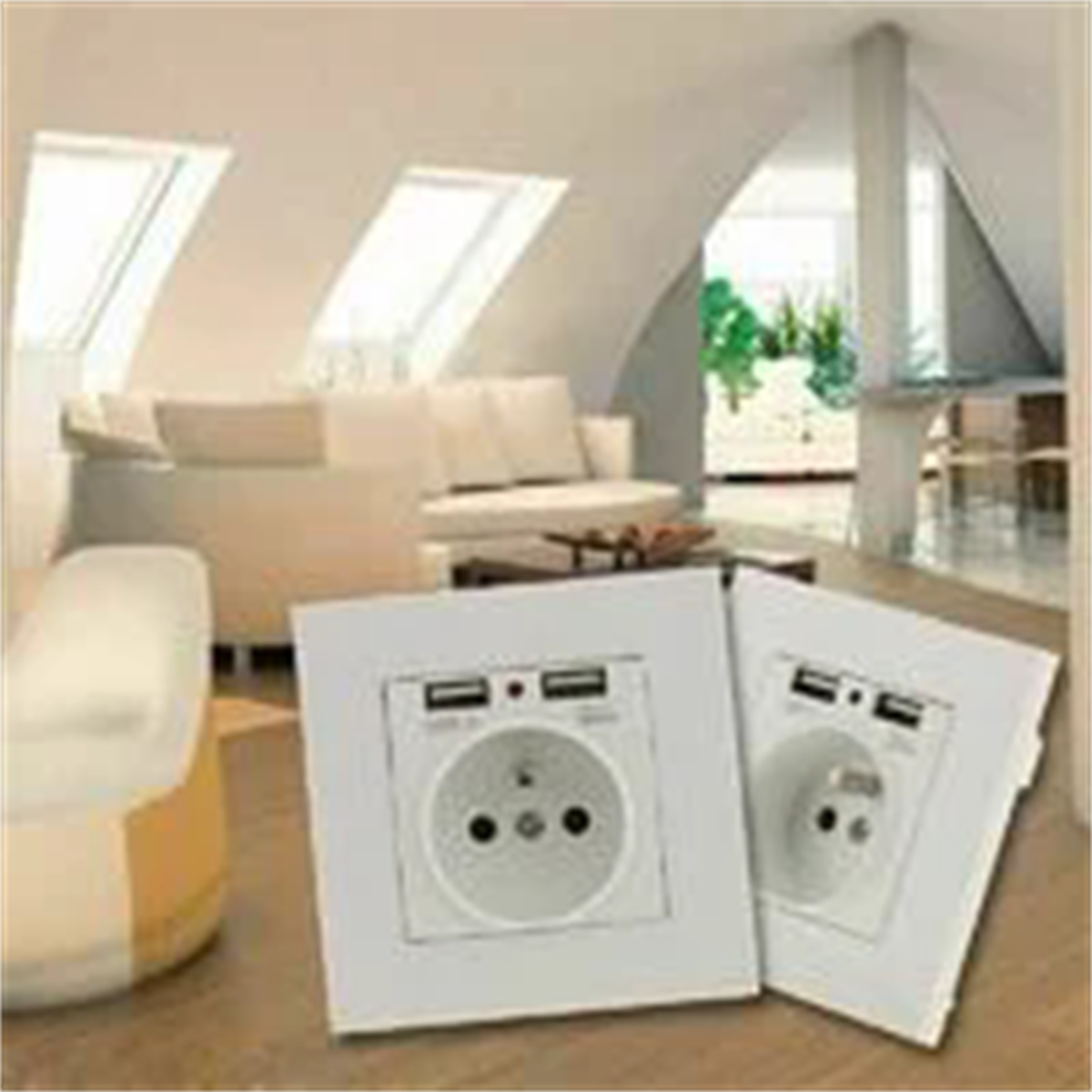 Zwei weiße Steckdosen mit USB-Anschlüssen in einem modernen Wohnzimmer.
