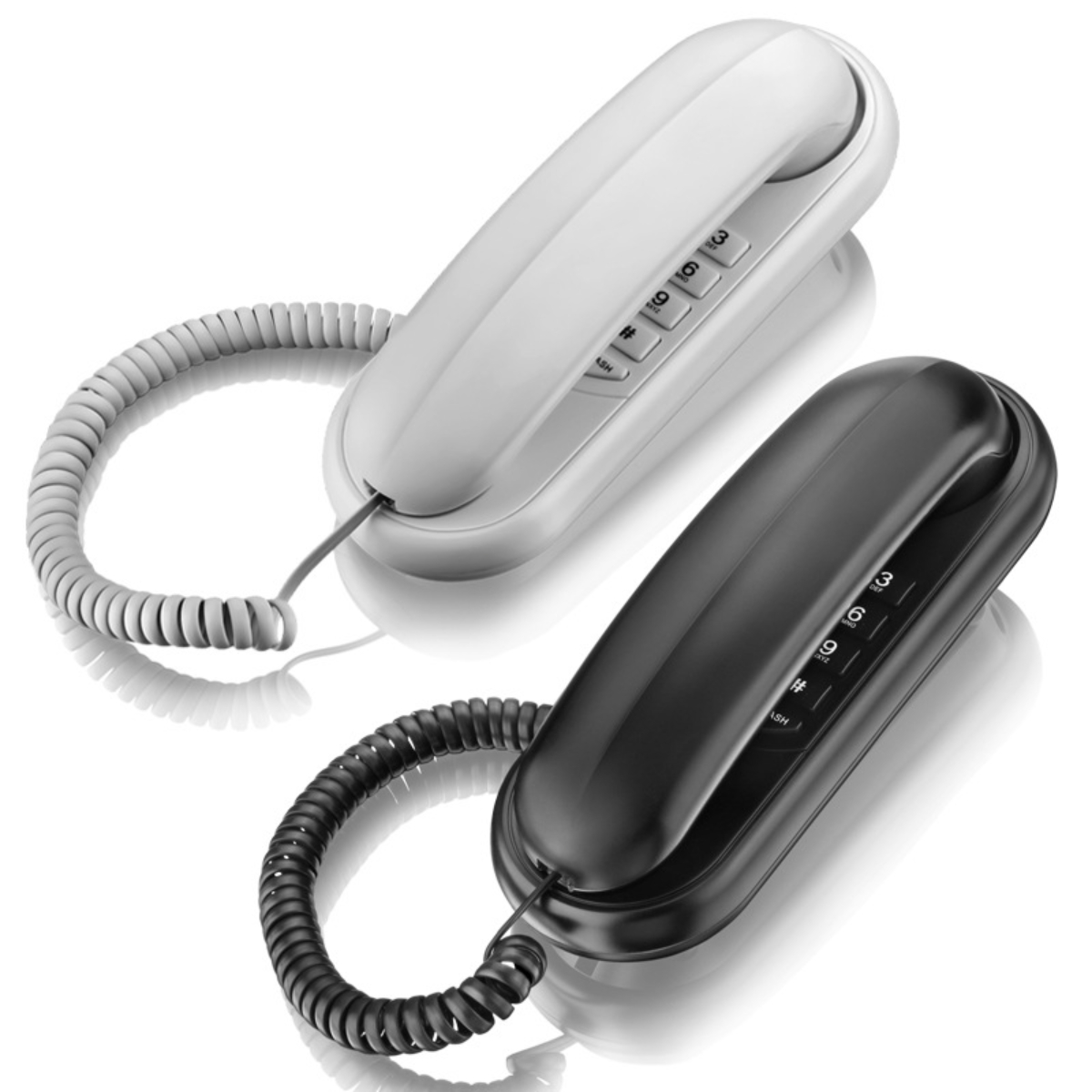 Zwei weiße und schwarze Telefone nebeneinander, mit gebogenen Kabeln. Beide haben nummerierte Tasten.