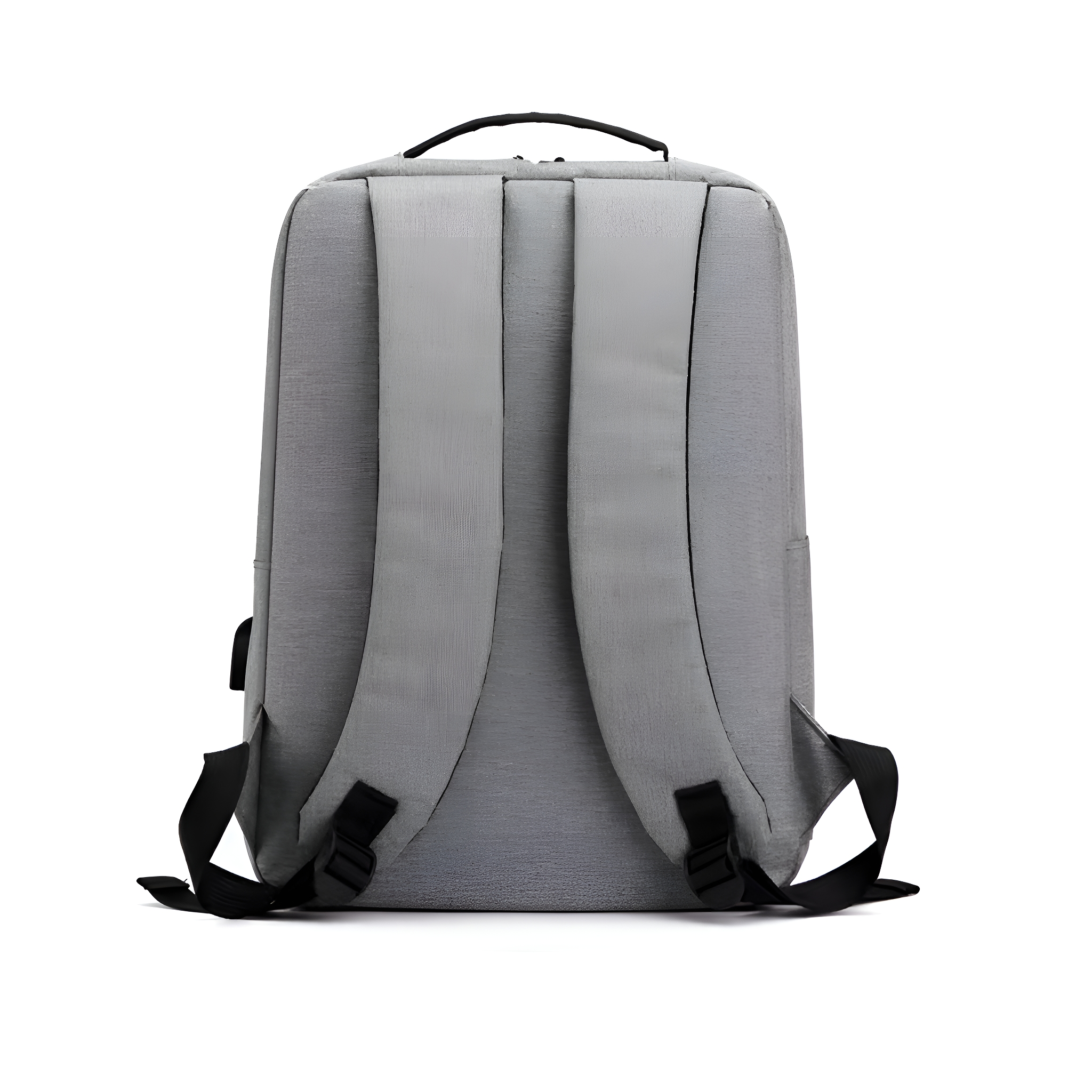 Grauer Rucksack, Rückansicht, mit schwarzen Trägern und Griff. Weißer Hintergrund.