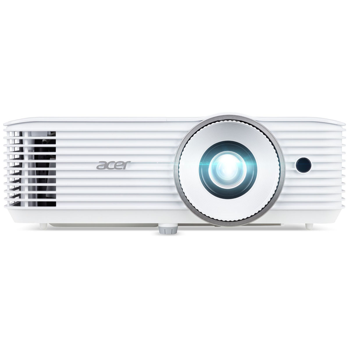 Biały projektor Acer z dużą soczewką, z przodu nazwa Acer. Tło jest białe.