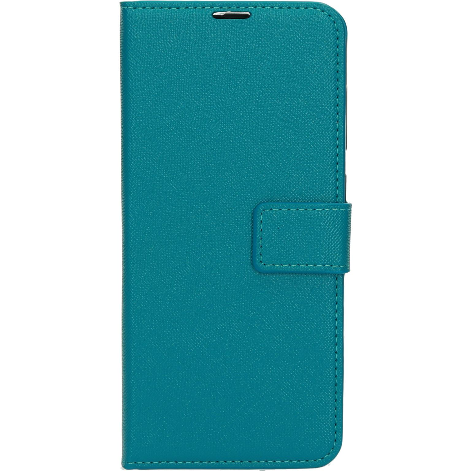 Blauwgroene telefoonhoes, gesloten. De hoes heeft een getextureerd oppervlak.