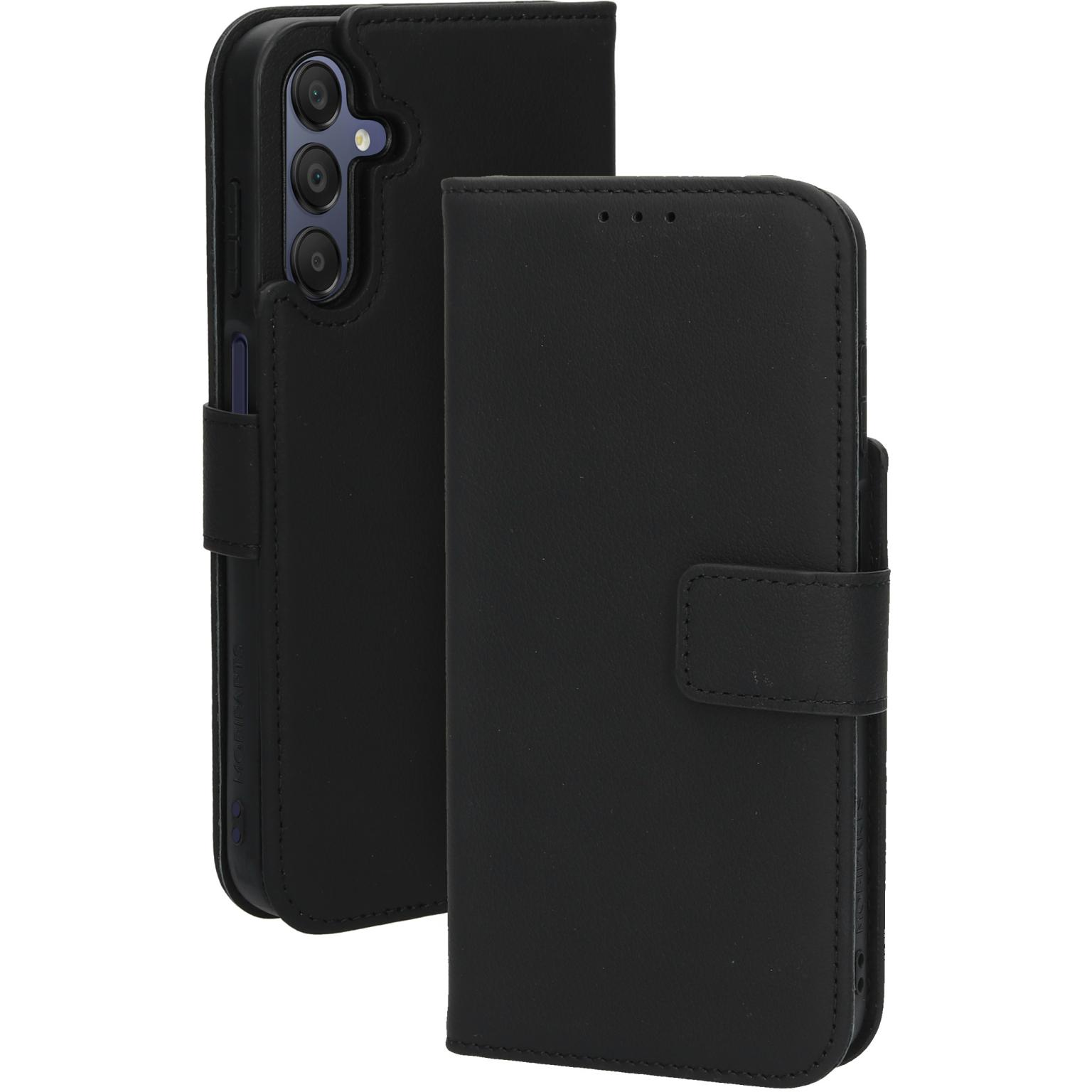 Twee zwarte telefoonhoesjes. Eén open, onthult telefoon en kaartsleuven. Andere gesloten, op een wit oppervlak.