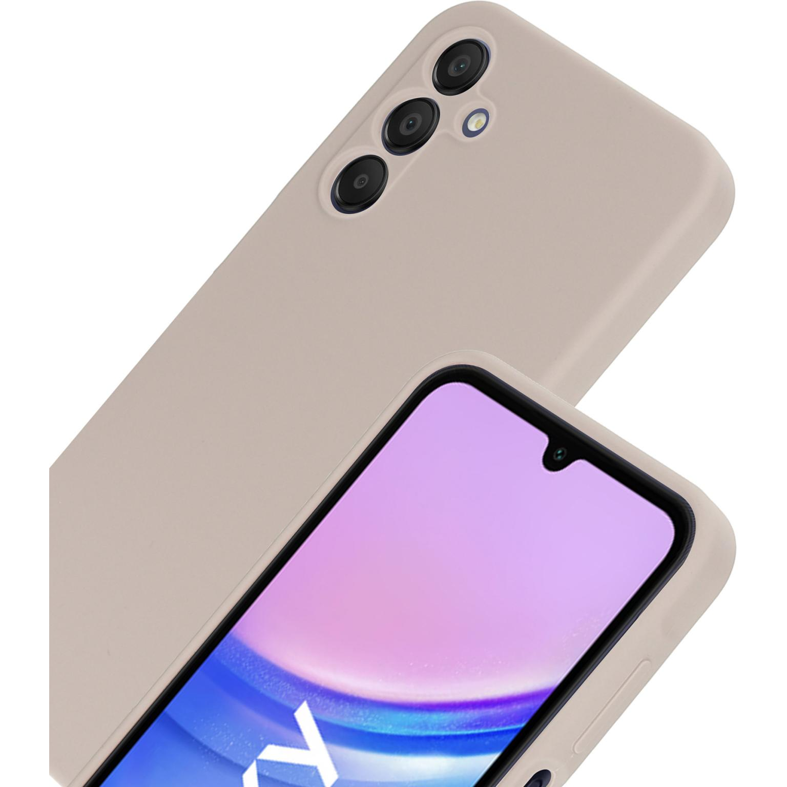 Beige telefoonhoes. Telefoon met camera-instellingen zichtbaar. De telefoon zit erin.