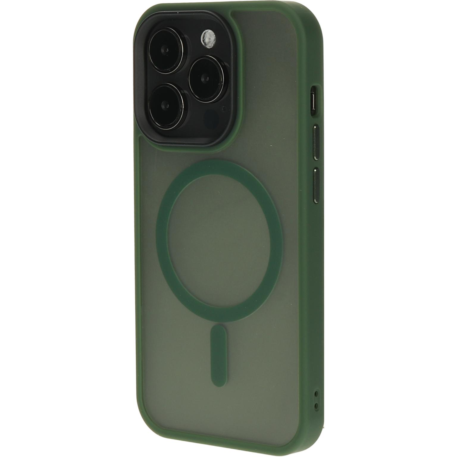 Groene telefoonhoes met zwarte ring. Zwarte telefoonhoes met camera. Schuine opname. Groene achtergrond.
