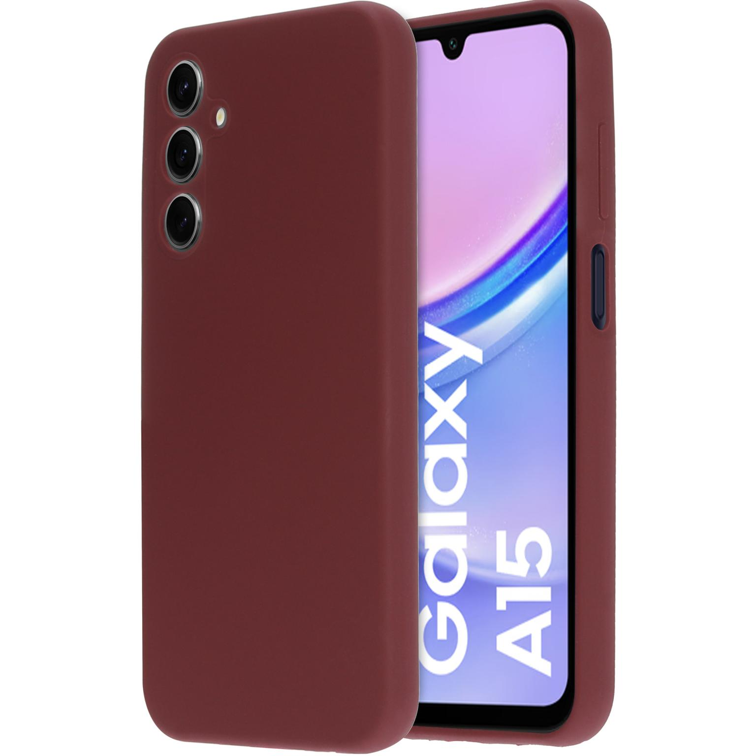 Bordeaux telefoonhoesje met zichtbaar Samsung Galaxy A15 scherm. De hoes is van zacht materiaal.