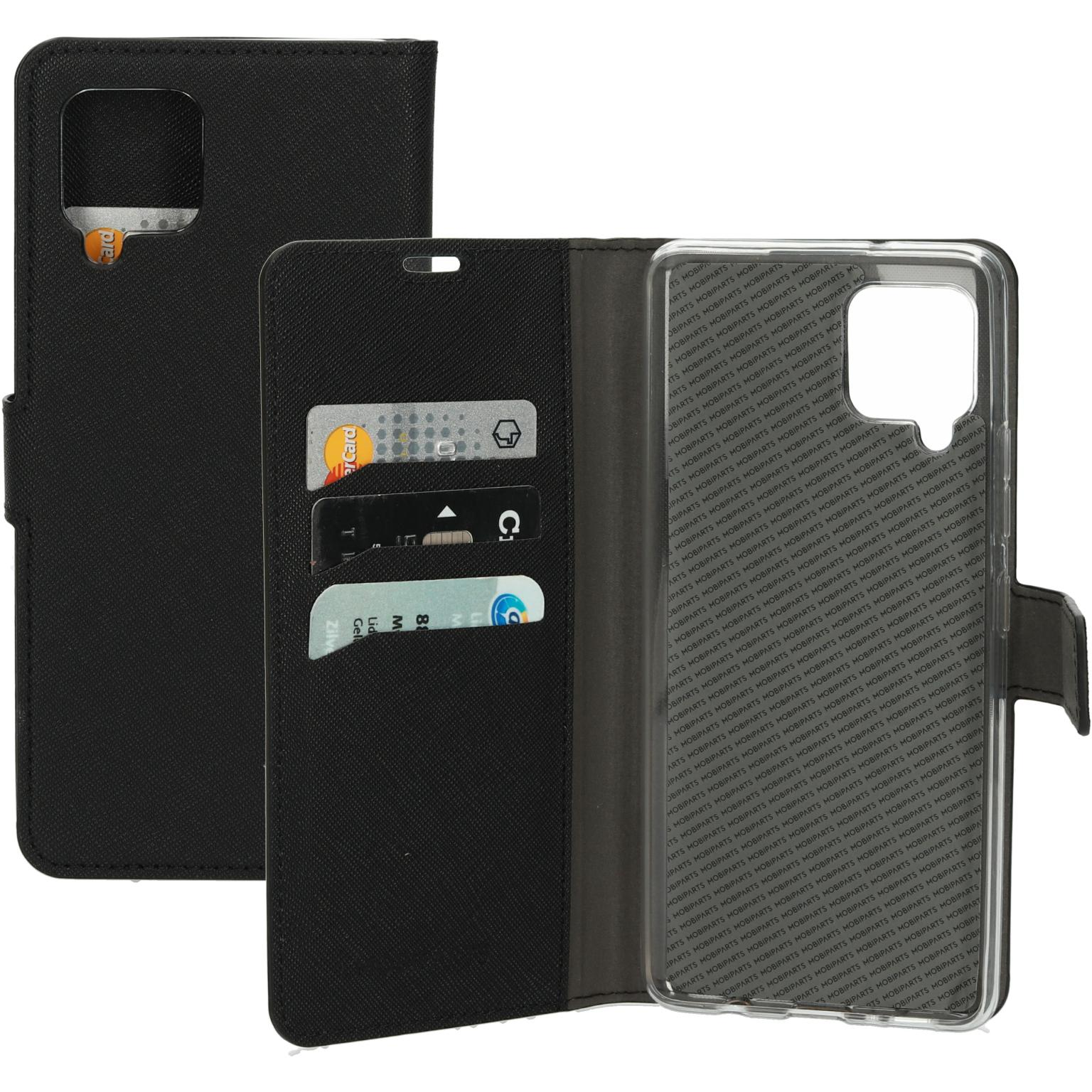 Een open zwarte telefoonhoes met creditcards en een telefoon. De hoes is zwart met Mobiparts-logo's.