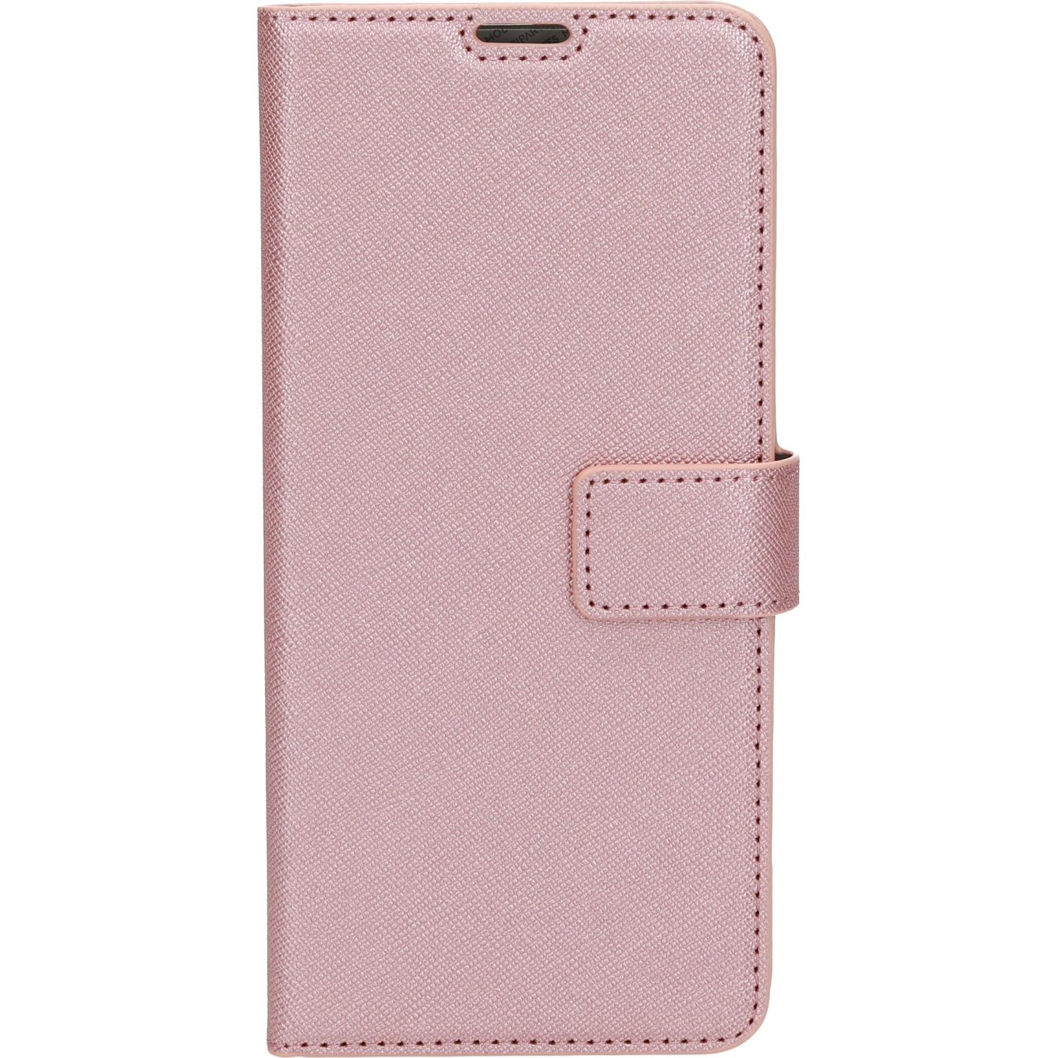 Roze telefoonhoes, gesloten, textuur, met stiksels. Verticale weergave, witte achtergrond.