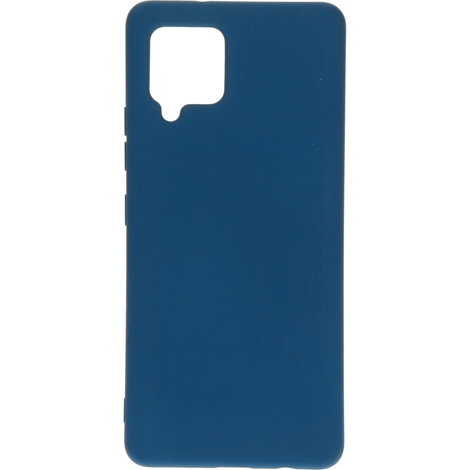 Blauwe telefoonhoes. De hoes is effen blauw met uitsparingen voor de camera en knoppen. De achterkant is glad.