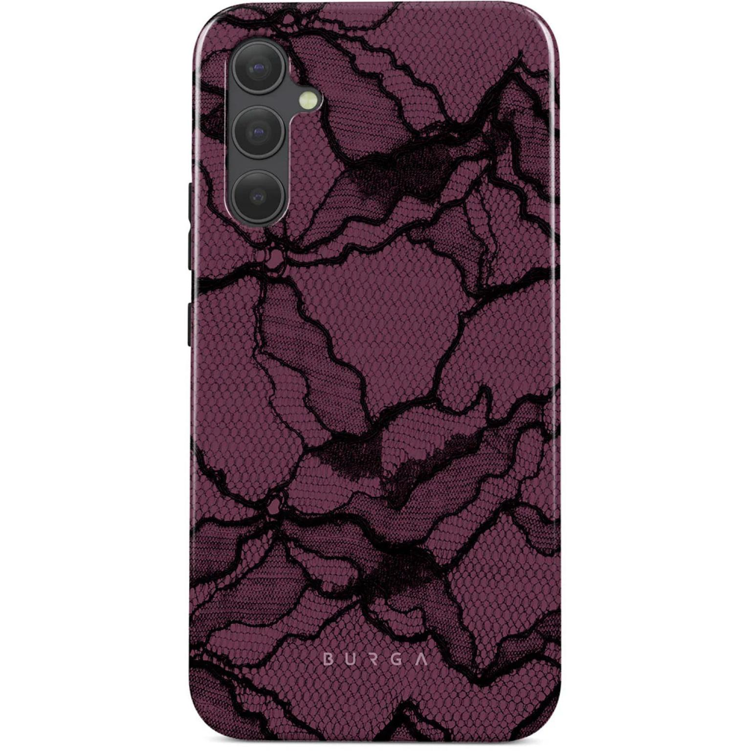 Telefoonhoesje met een zwart kanten ontwerp op een paarse achtergrond.