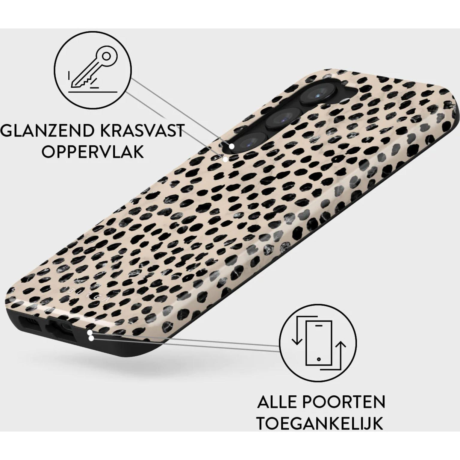 Telefoonhoesje met een crèmekleurige achtergrond en zwart stippenontwerp. Het heeft een glanzend, krasbestendig oppervlak.