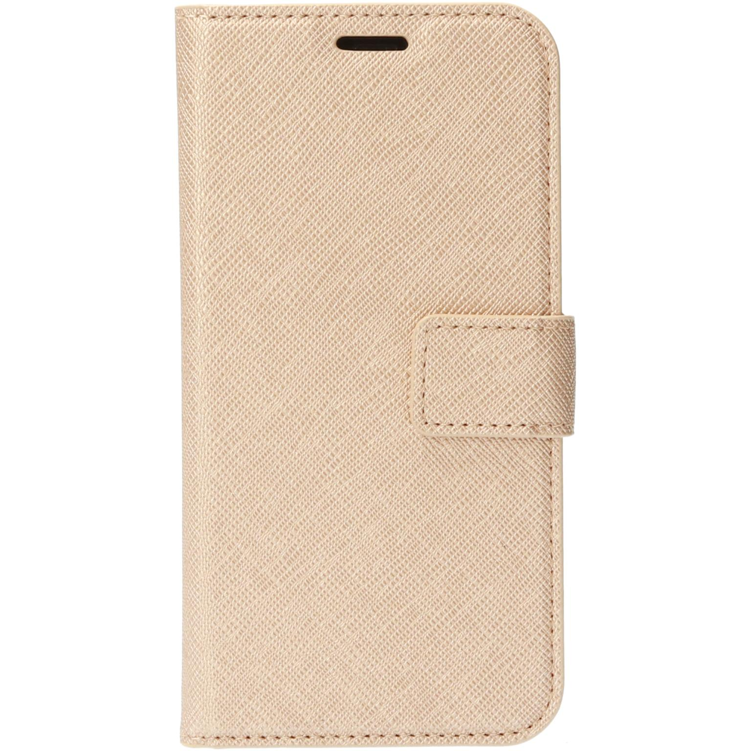 Tan leren telefoonhoes, gesloten. Heeft een sluiting. Zichtbare stiksels.