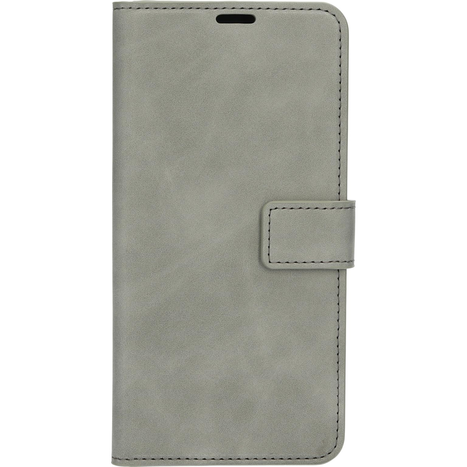 Grijze telefoonhoes gesloten. De hoes heeft een flap en een magnetische sluiting.