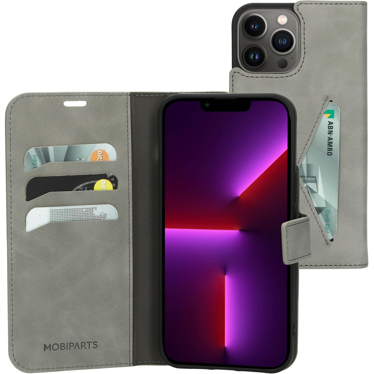 Grijze telefoonhoes met kaartsleuven en zichtbaar telefoonscherm met paarse gradiënt.