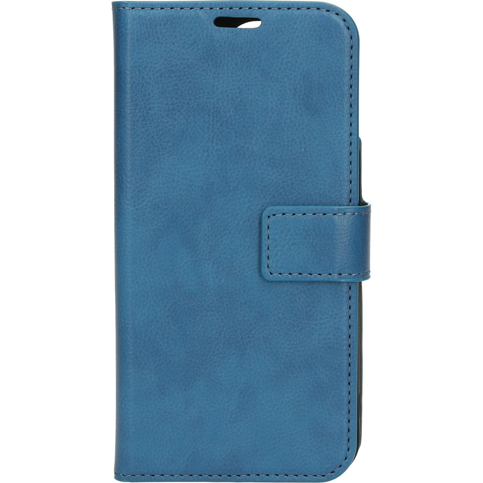 Blauwe telefoonhoes in portemonnee-stijl, met een magnetische sluiting.