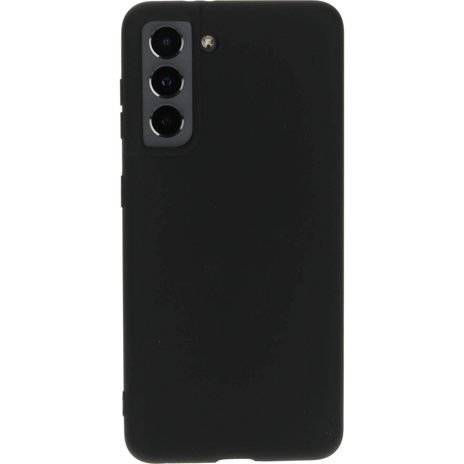 Zwarte telefoonhoes met drie camera-uitsparingen, effen zwart, op witte ondergrond.