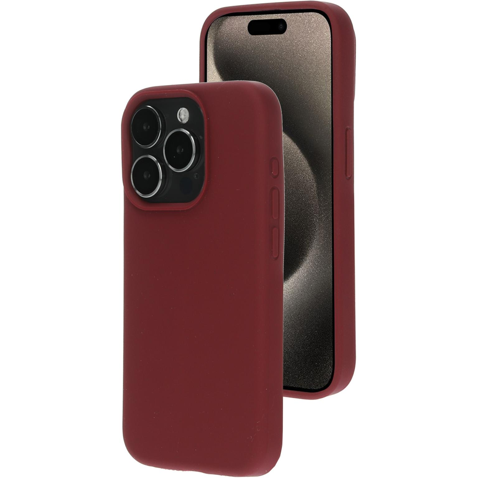 Twee bordeauxrode telefoonhoesjes. Eén ligt voor de andere. De telefoon is zichtbaar.