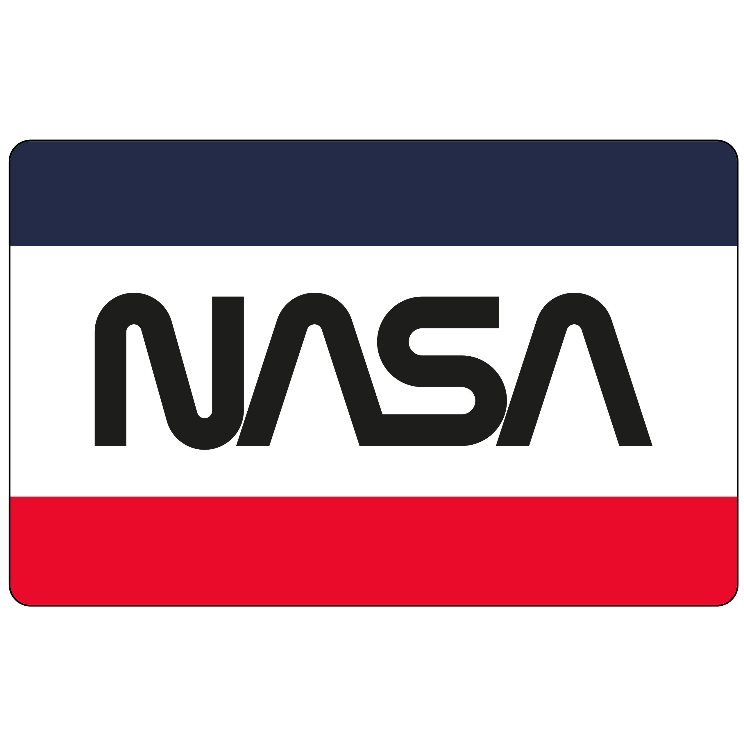 NASA-Logo: Rechteck mit blauem Oberteil, weißer Mitte und rotem Boden, mit dem Wort NASA in Schwarz.