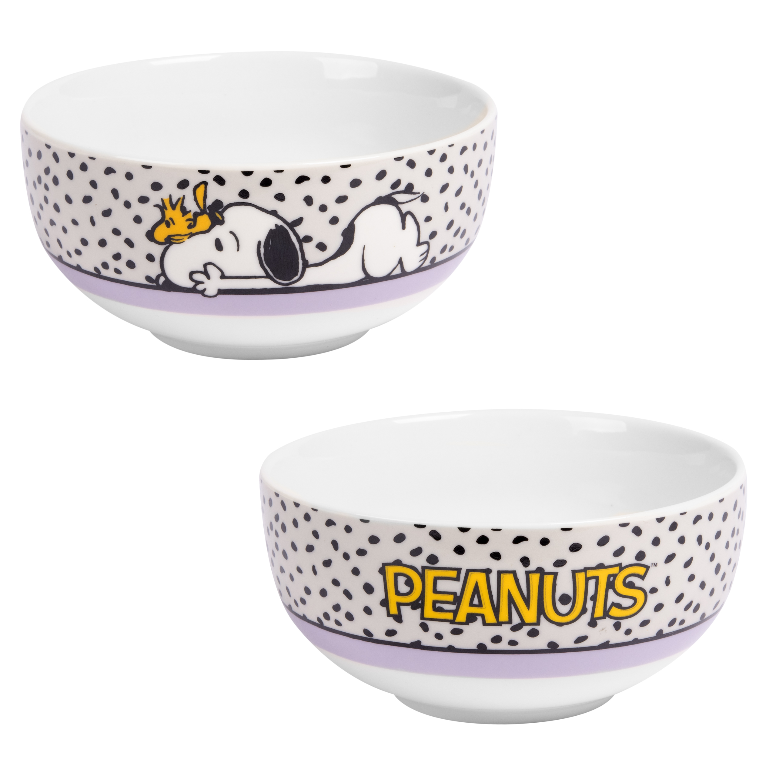 Zwei weiße Schalen mit schwarzen Tupfen. Snoopy ist auf einer. PEANUTS steht auf der anderen.