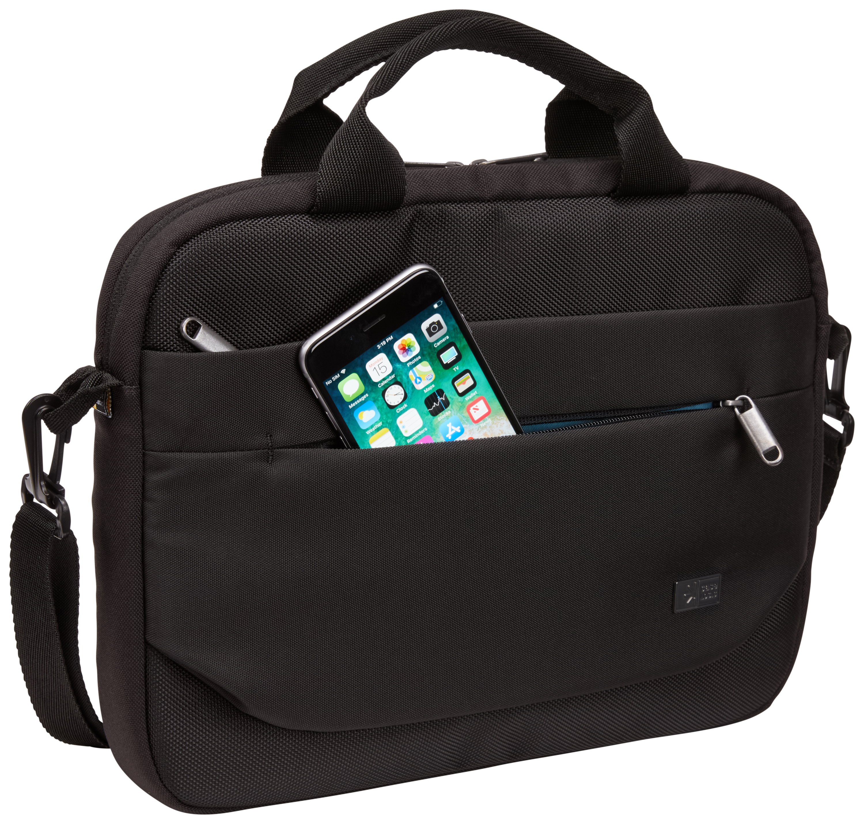 Zwarte Case Logic laptoptas met een telefoon in de voorzak.