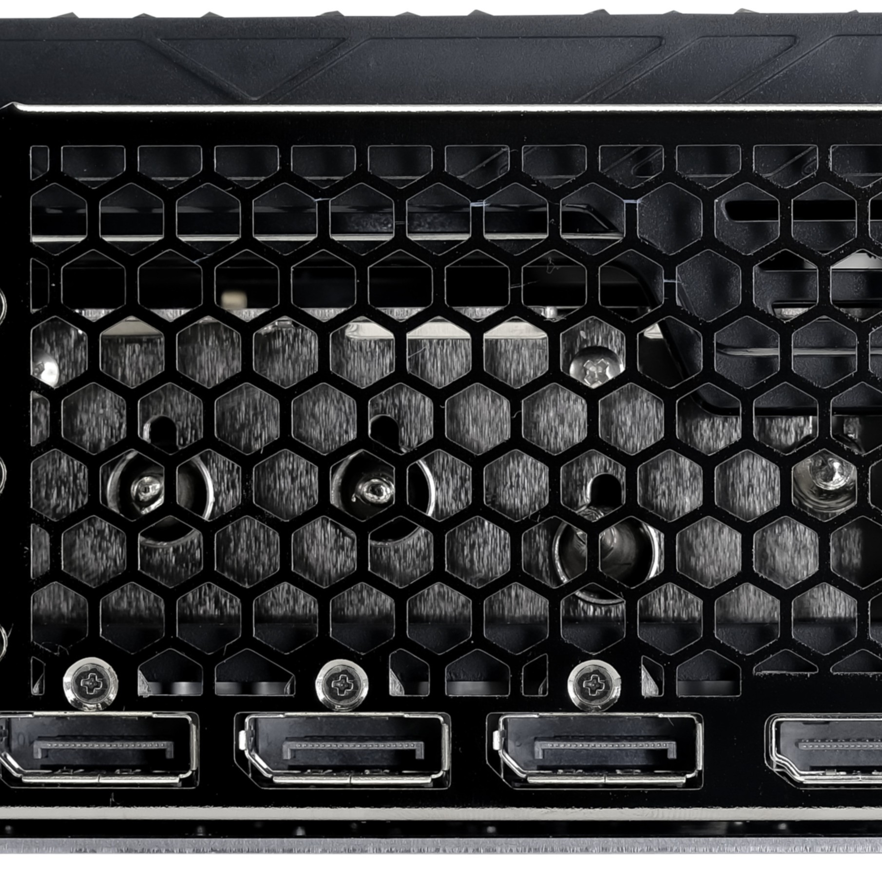 Un primo piano di un componente del computer nero con diverse porte rettangolari.