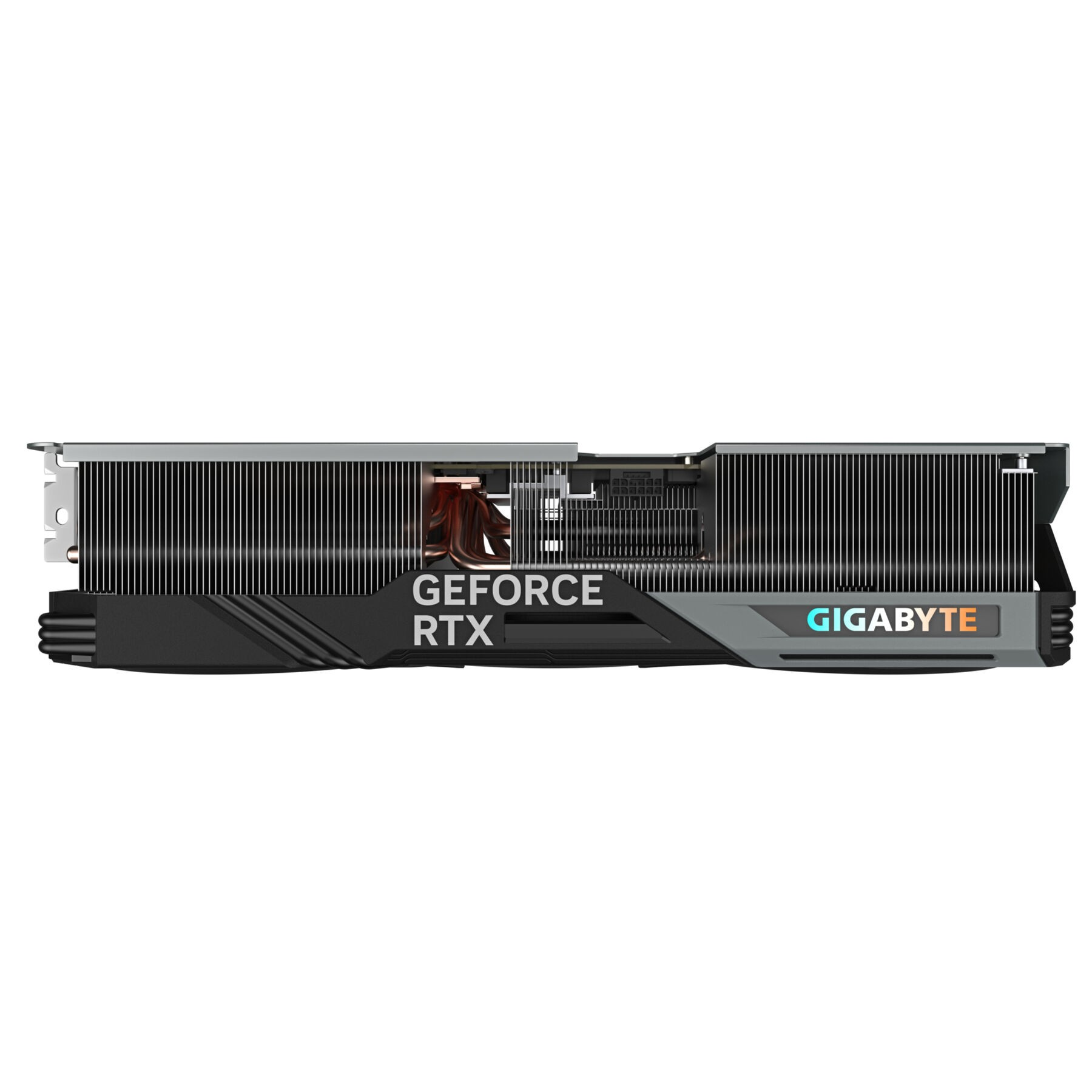 Seitenansicht einer Grafikkarte mit Kühlkörper und den Aufschriften 'GeForce RTX' und 'GIGABYTE'.
