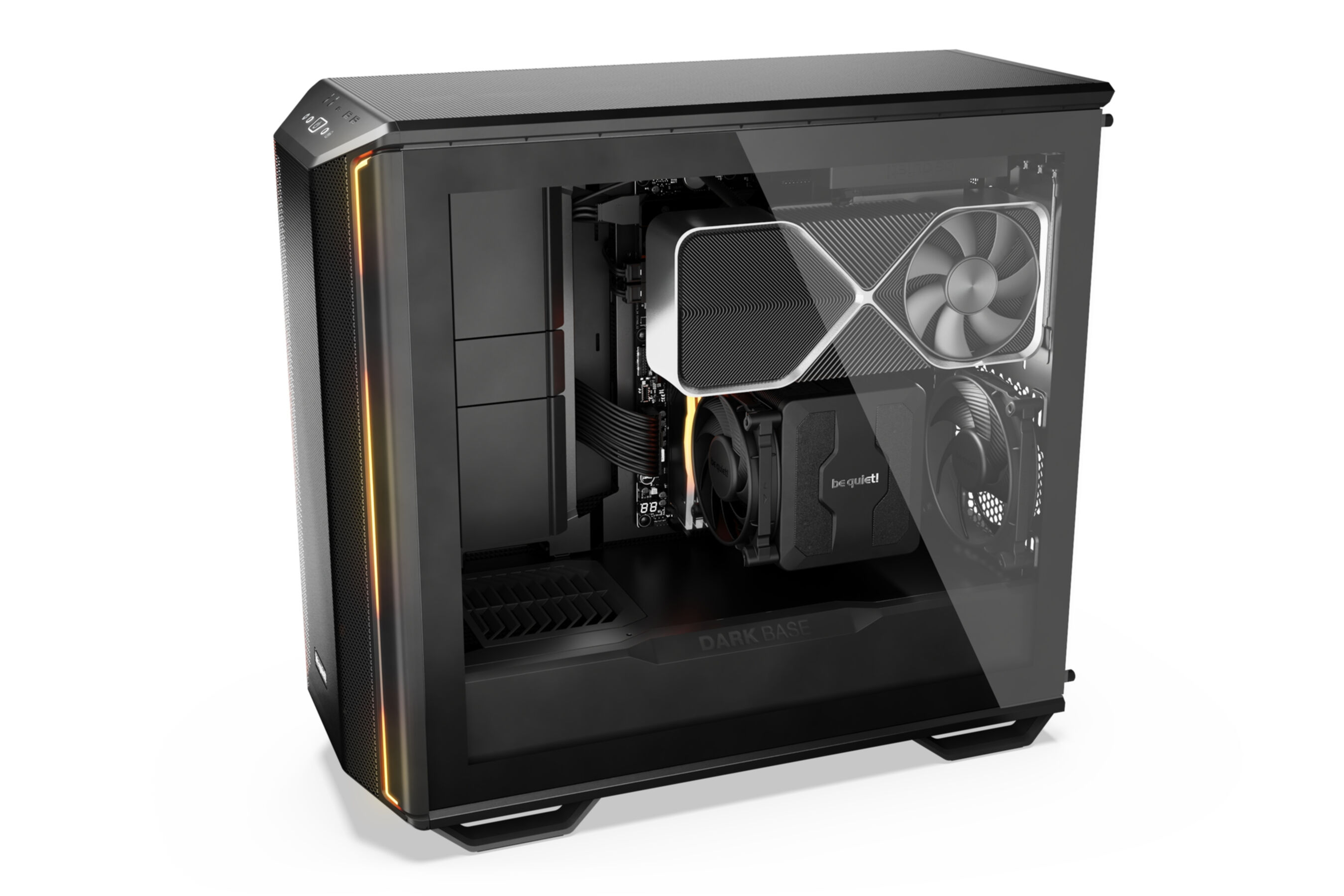 Obudowa komputera. Czarna obudowa z przezroczystym panelem bocznym, pokazującym komponenty wewnętrzne.