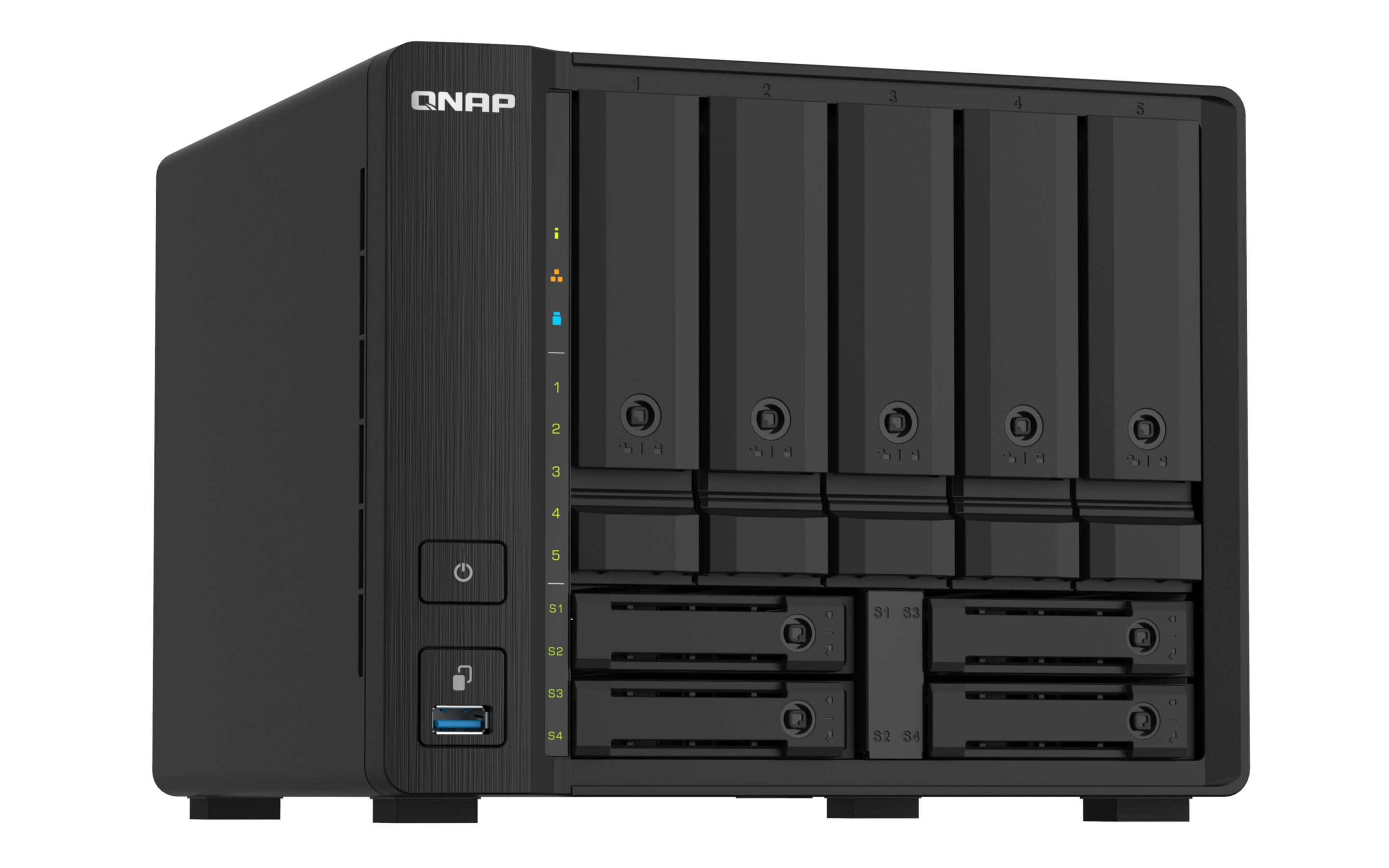 Dispositivo NAS QNAP negro con bahías de unidad, puerto USB, botón de encendido e indicadores.