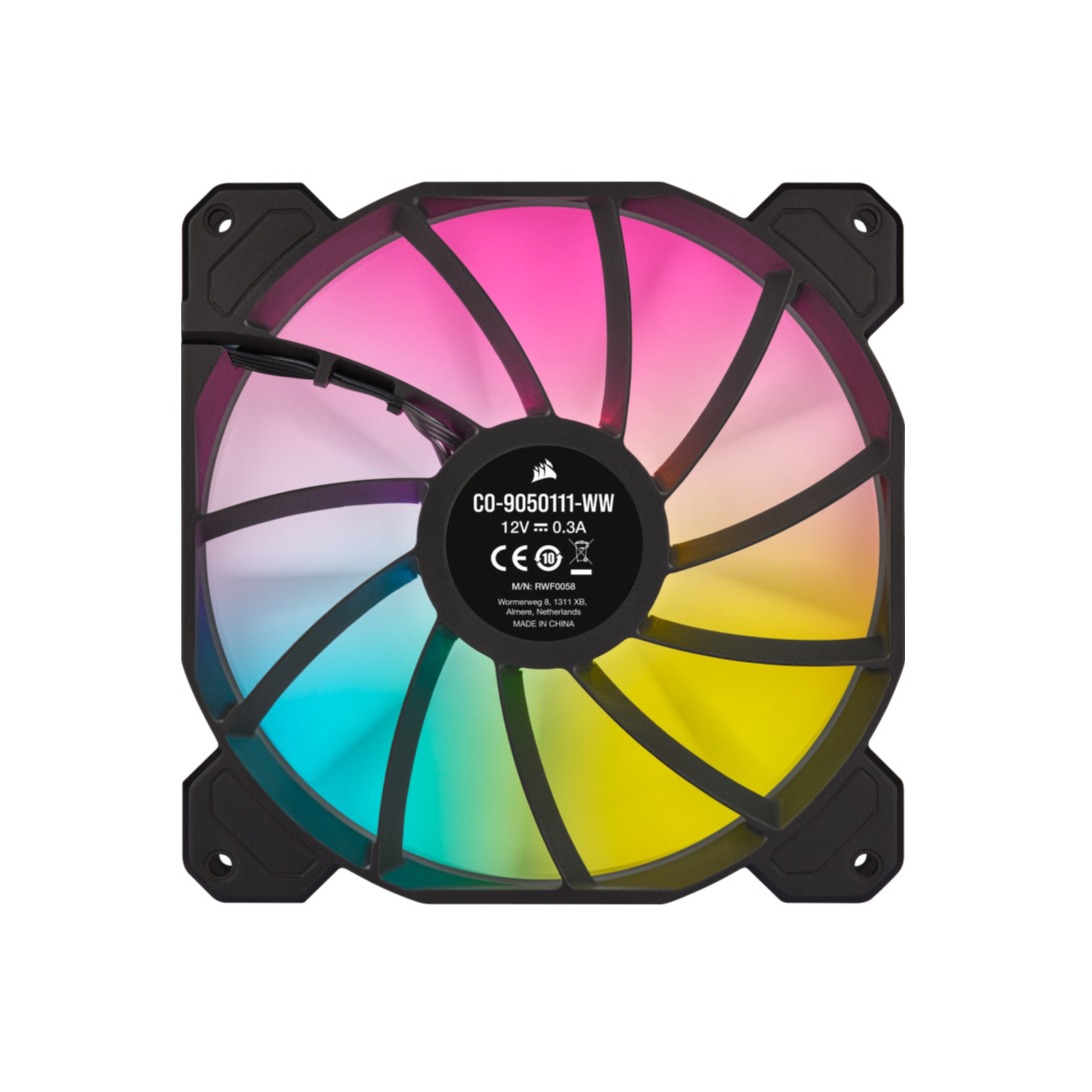 Ventola per computer nera con luci LED colorate. Cornice nera con il logo del marchio.