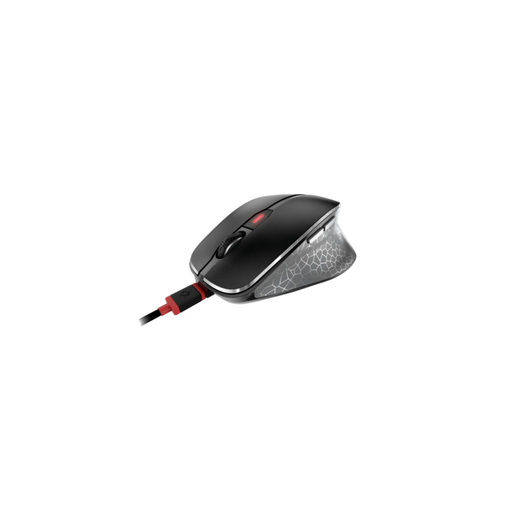 Zwarte en grijze gamingmuis met een rode USB-kabel, schuin op een witte achtergrond.