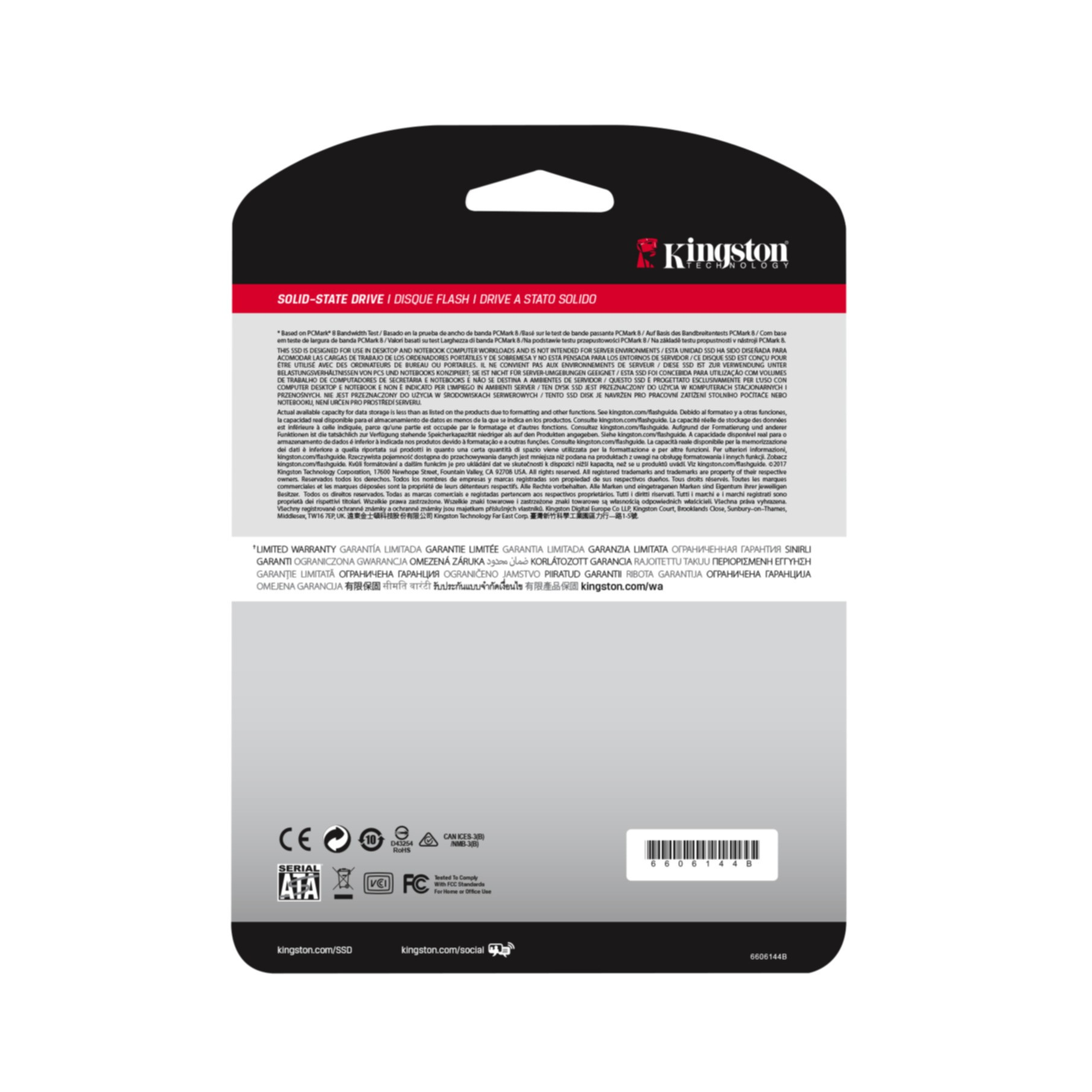 Tył dysku SSD Kingston. Białe tło, informacje o produkcie w wielu językach, kod seryjny, logo.