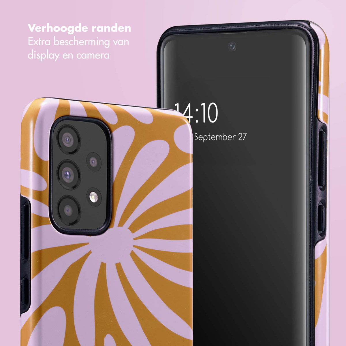 Een mobiele telefoon met een gemarmerde hoes en een zwart scherm.